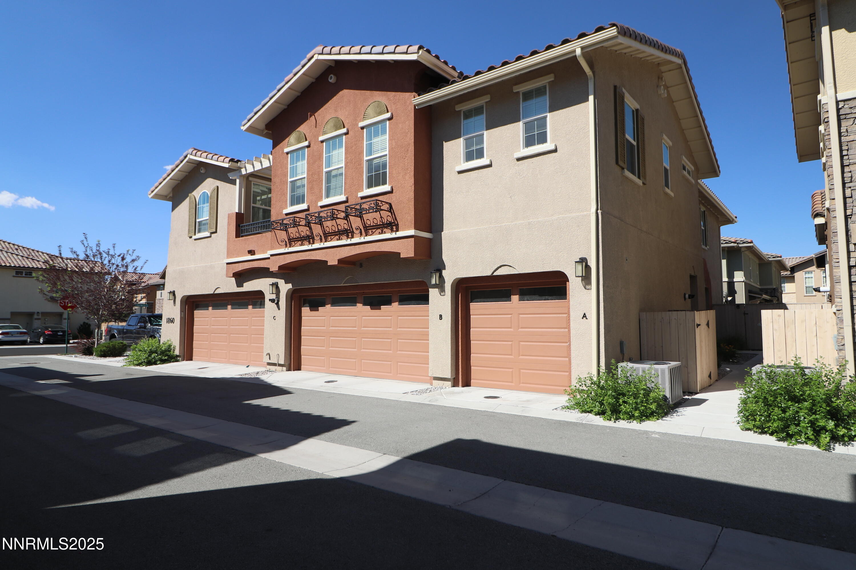 1860 Sea Horse Road Property Photo 2