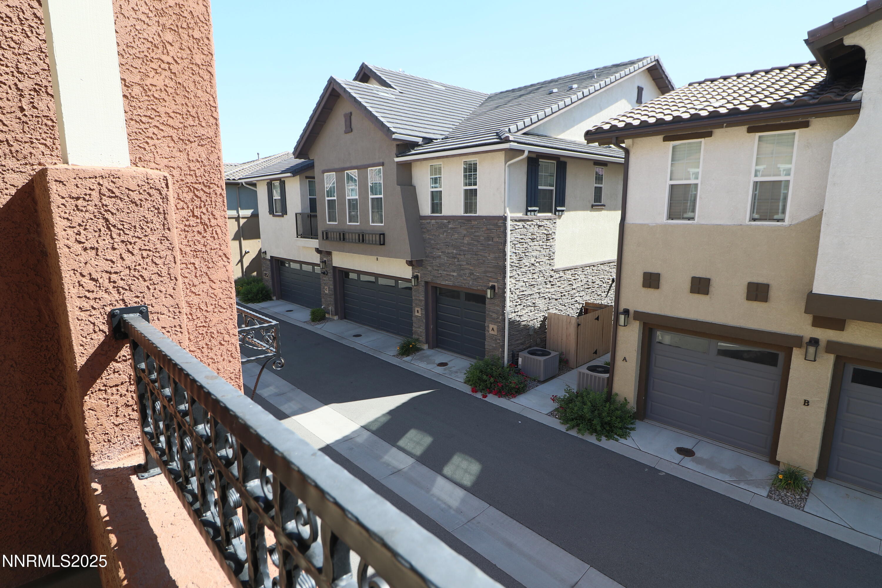 1860 Sea Horse Road Property Photo 5
