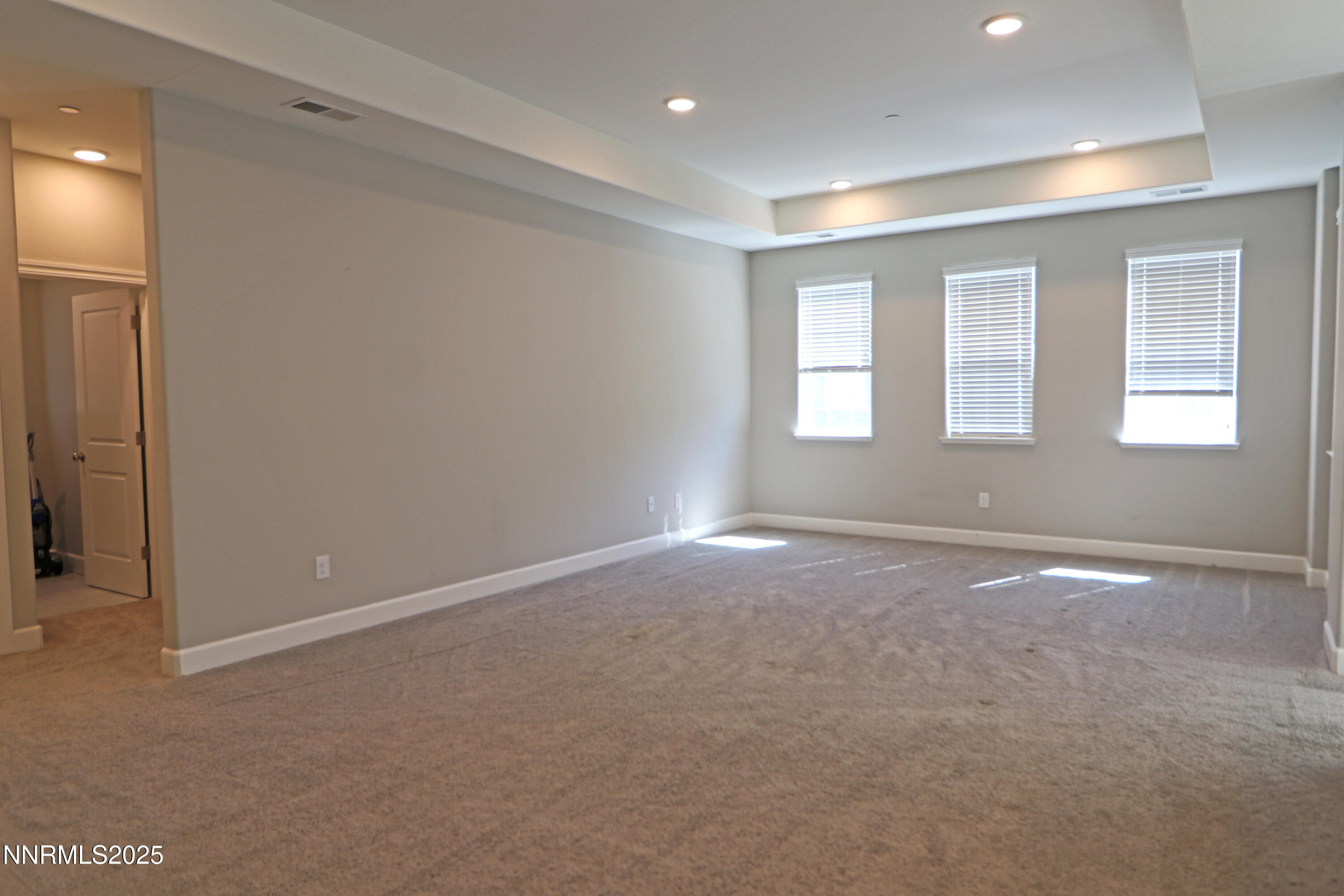 1860 Sea Horse Road Property Photo 9