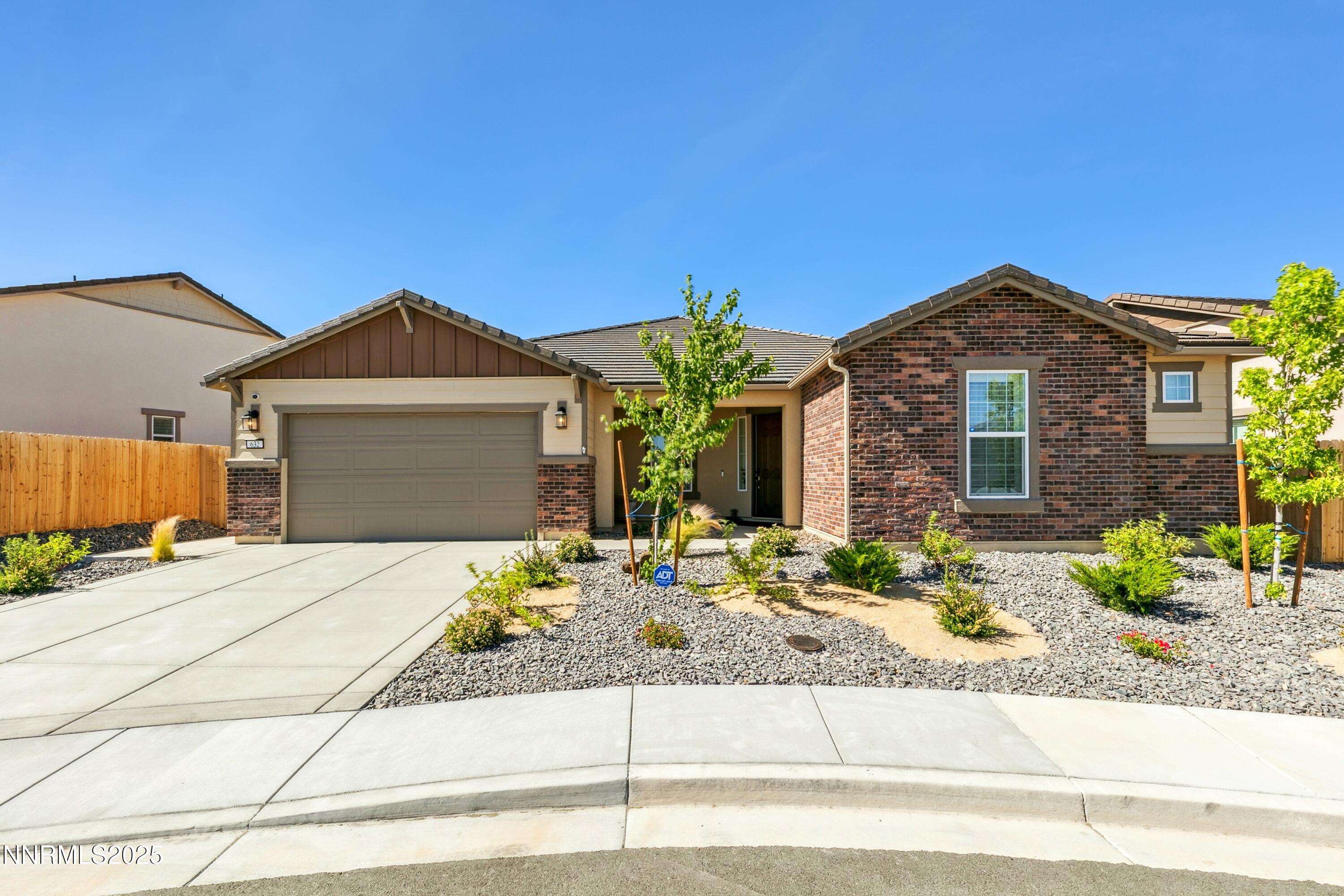 632 W Equinox Peak Court Property Photo 1
