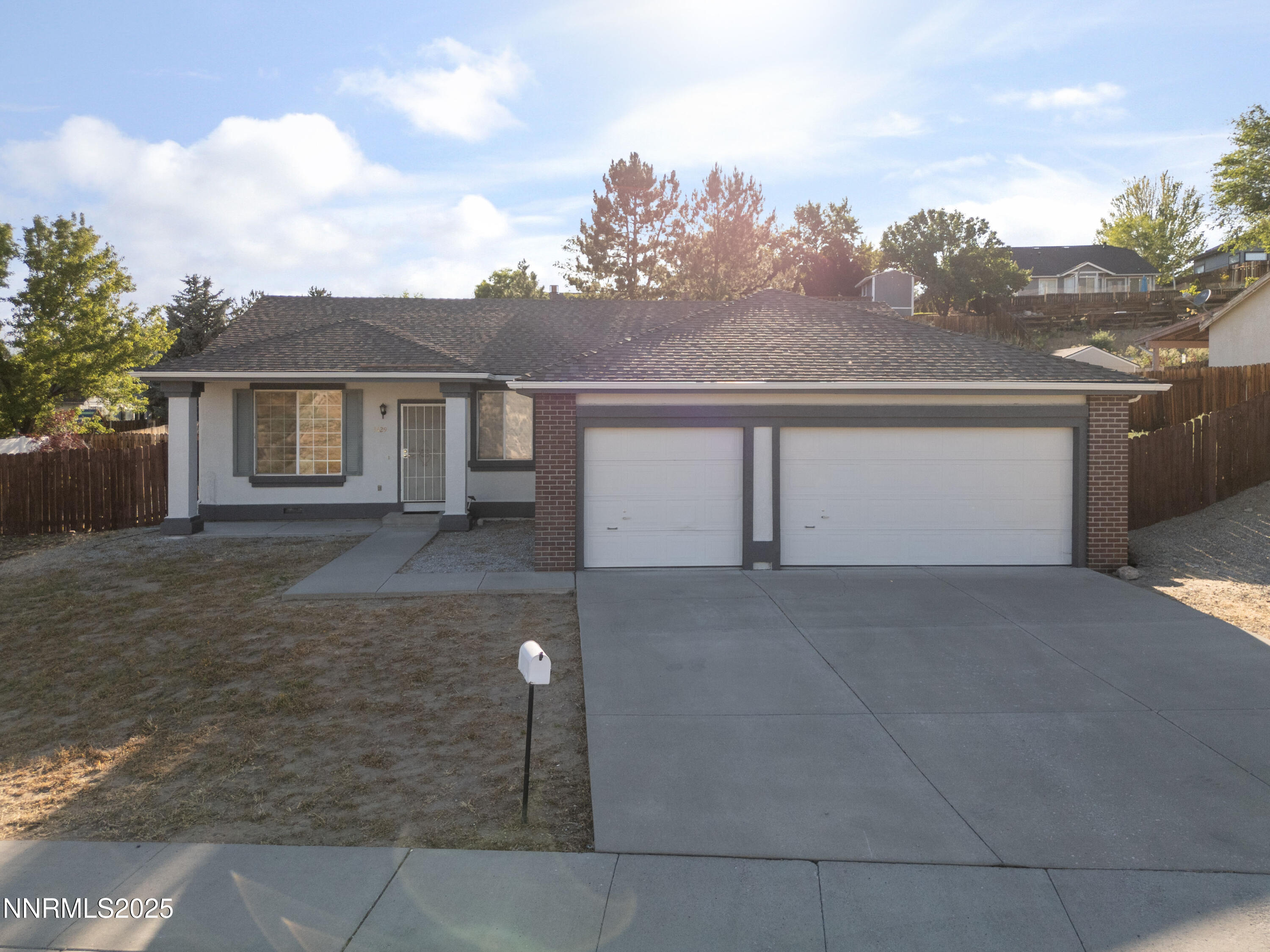 1429 Lindsay Drive Property Image