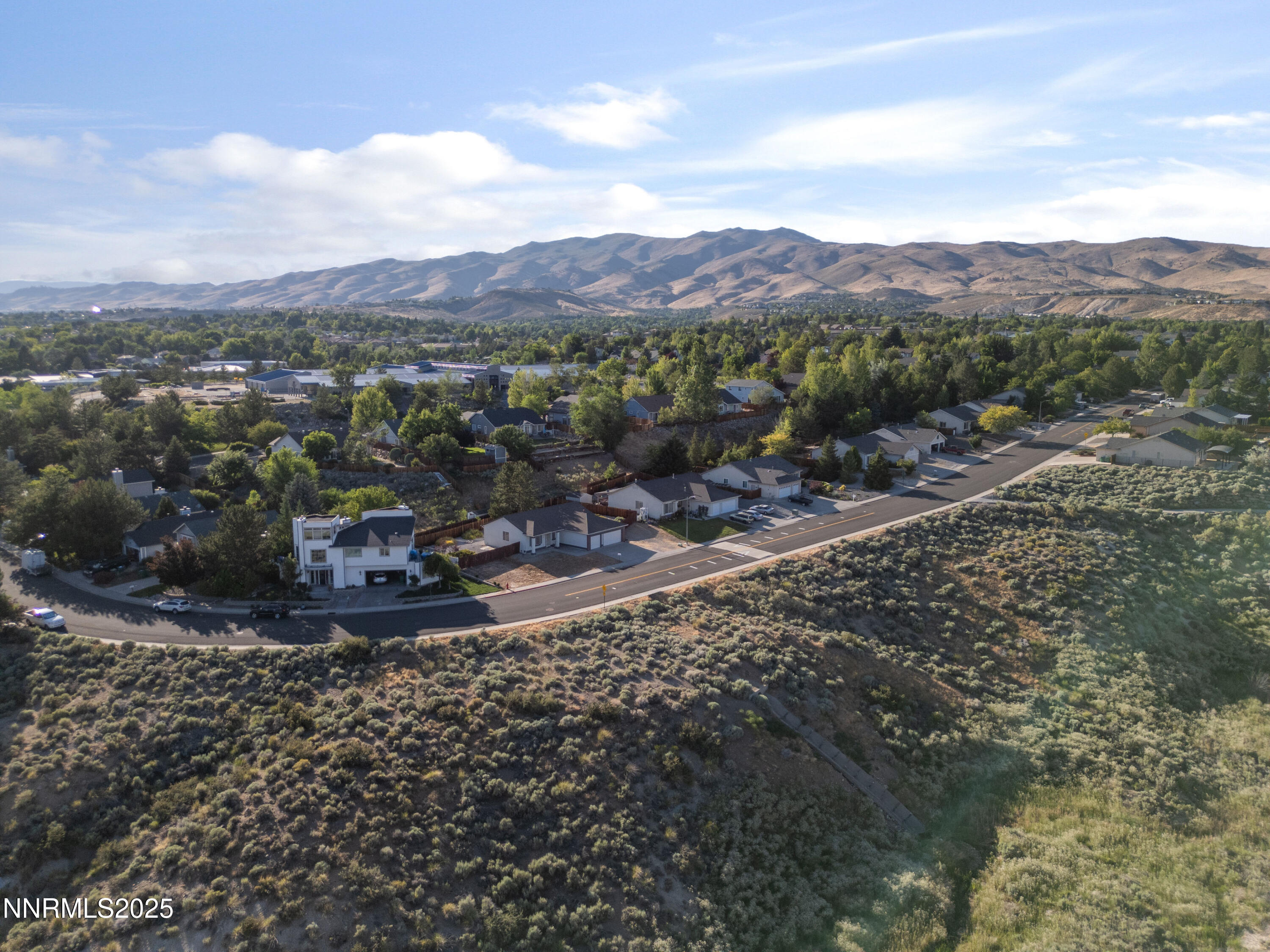 1429 Lindsay Drive Property Photo 3