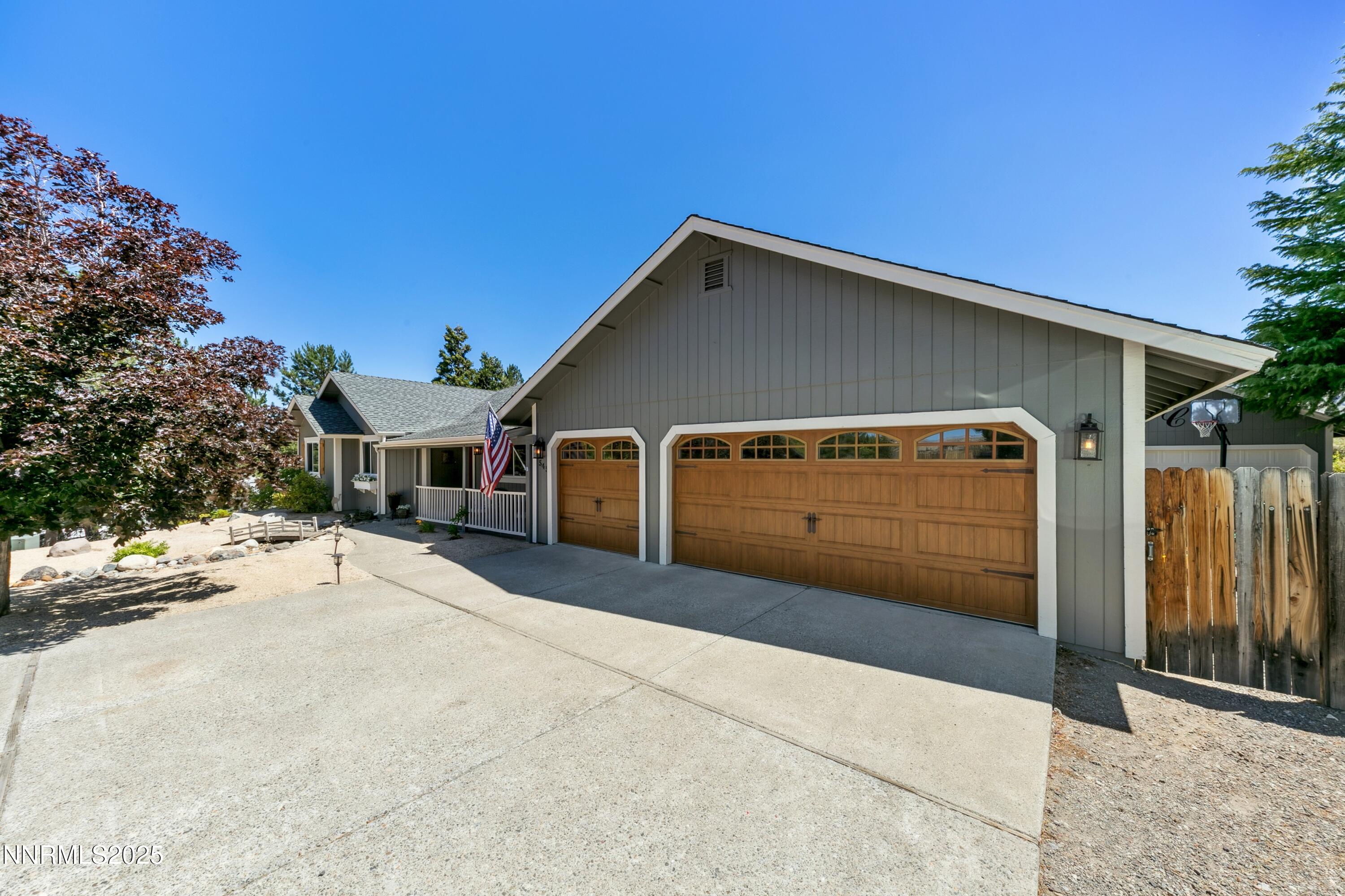 545 Mogul Mountain Drive Property Photo 3