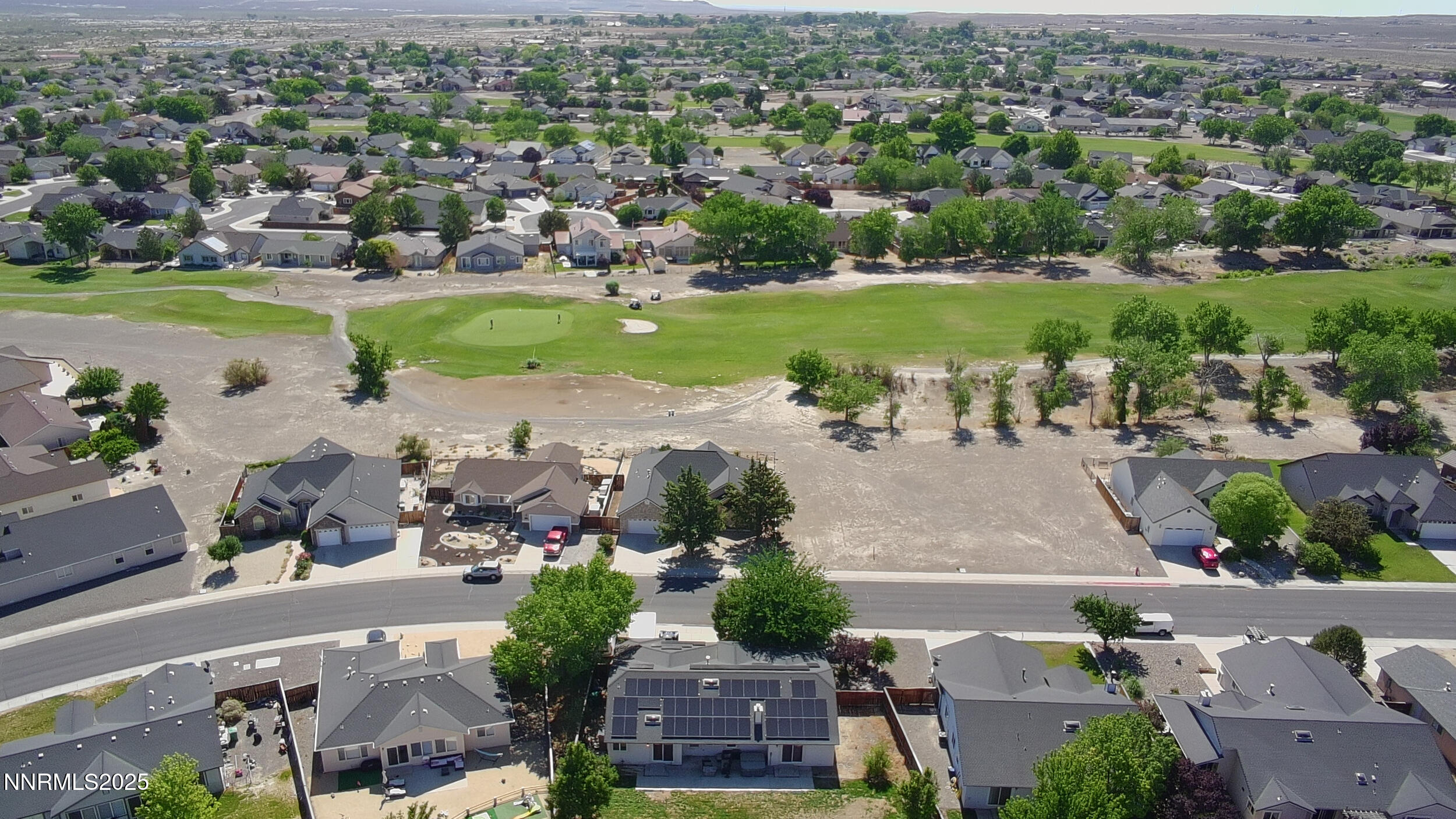 751 Divot Drive Property Photo 4