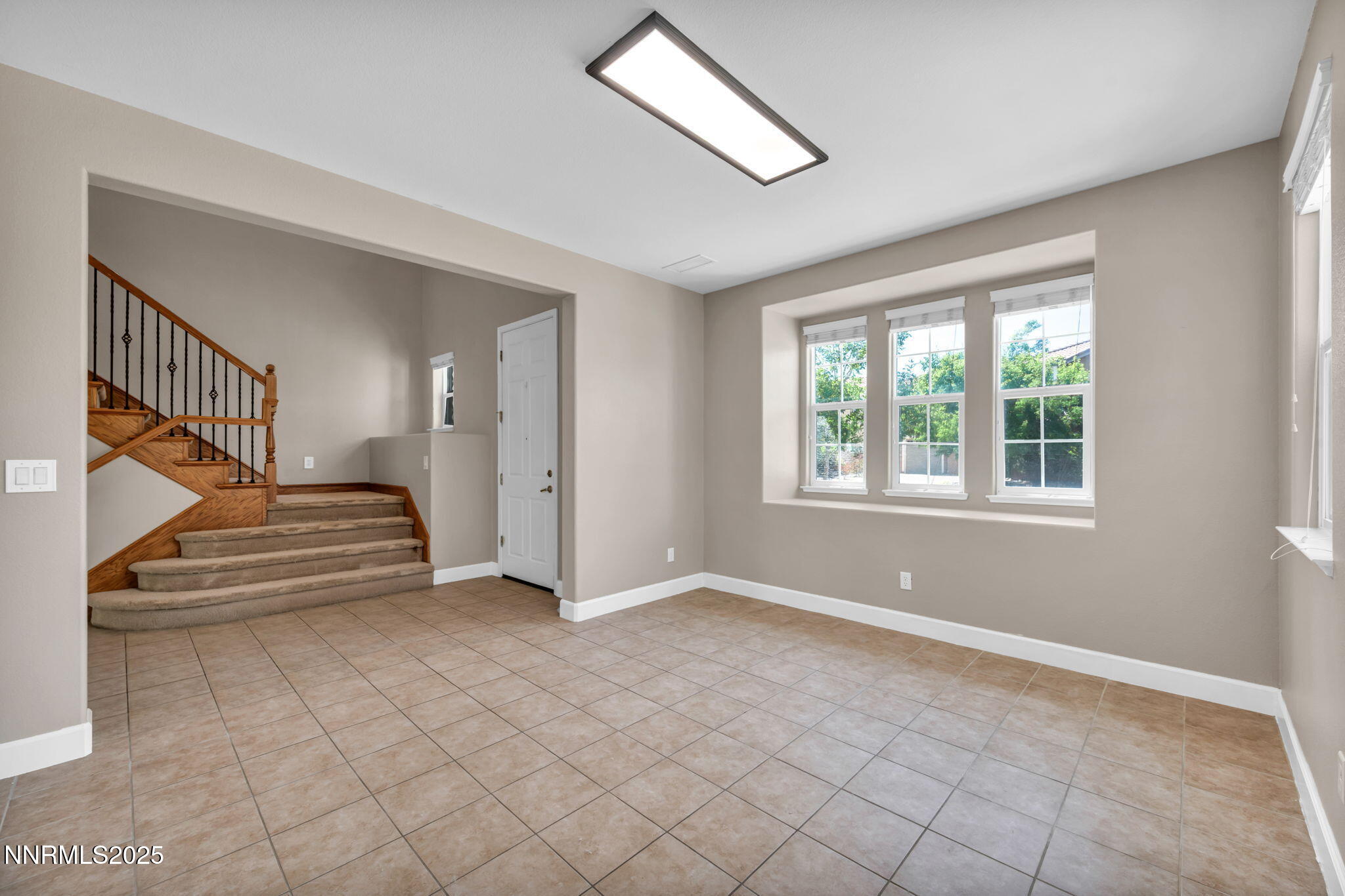 405 Sondrio Court Property Photo 8