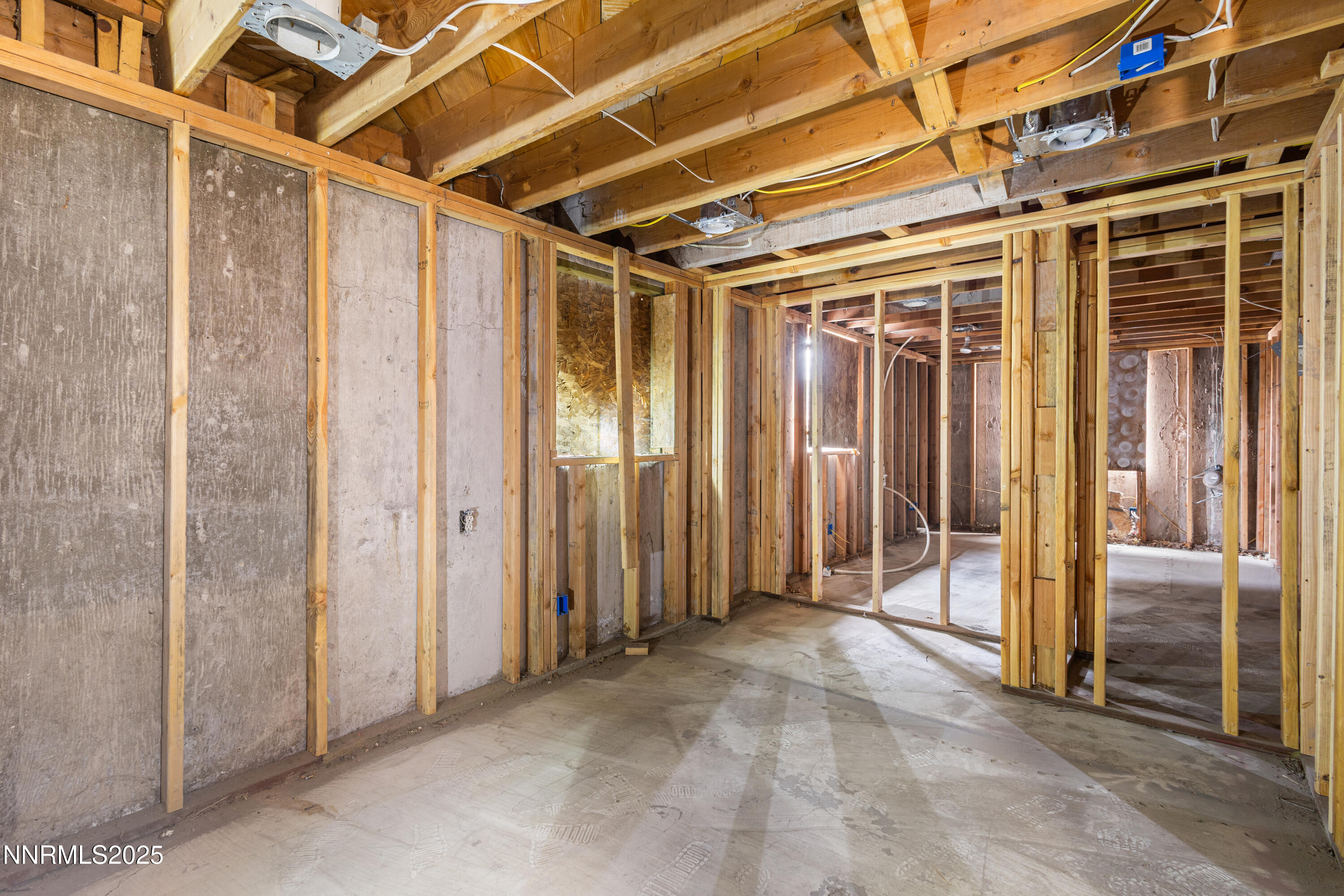 1145 Kirman Avenue Property Photo 17