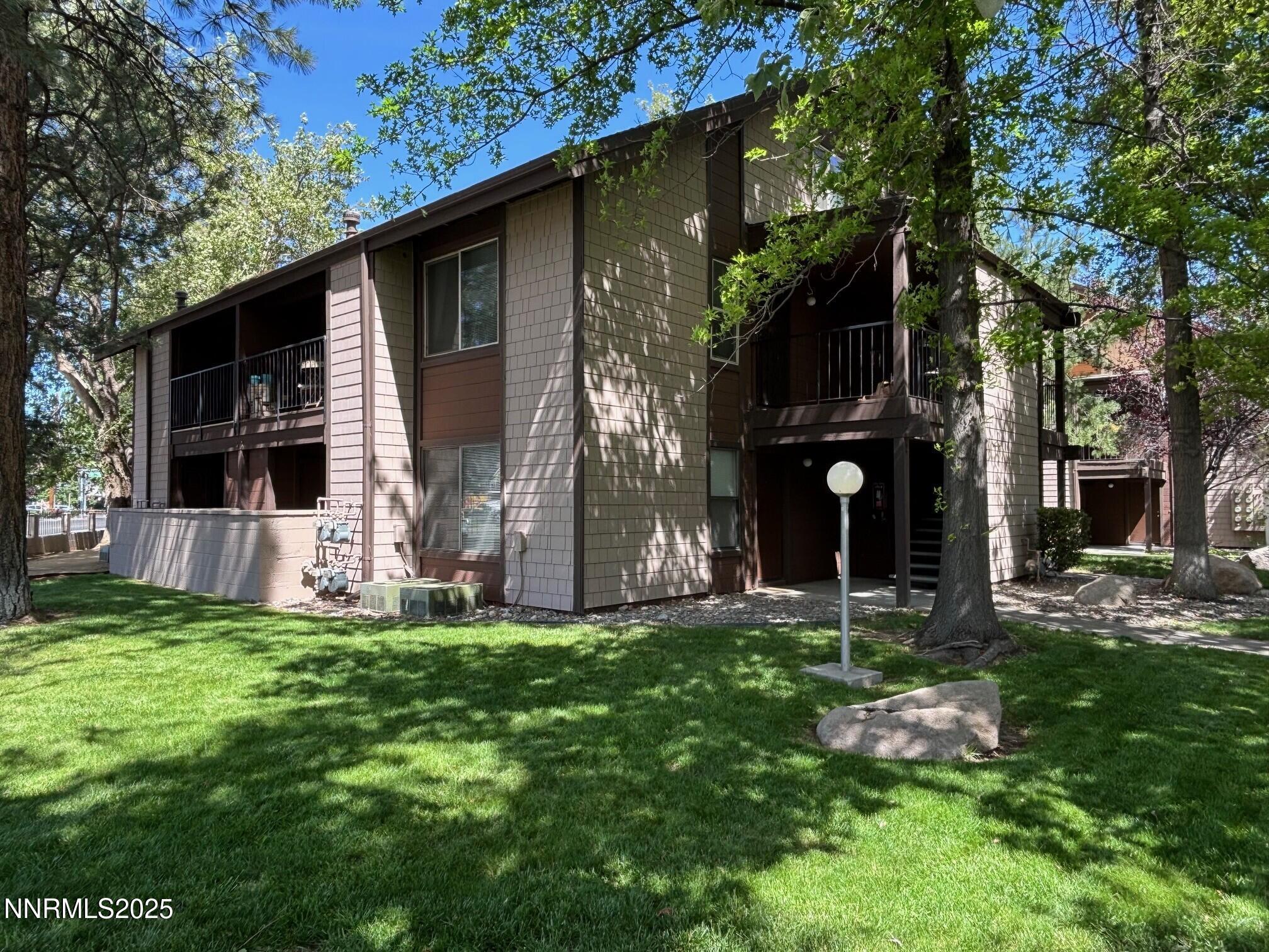 1465 E Peckham Lane Property Photo 1