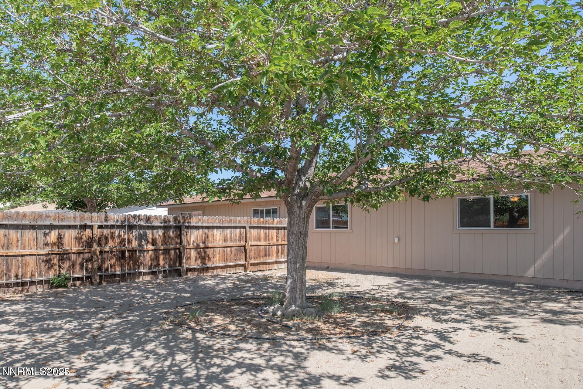 1241 W Newlands Drive Property Photo 15