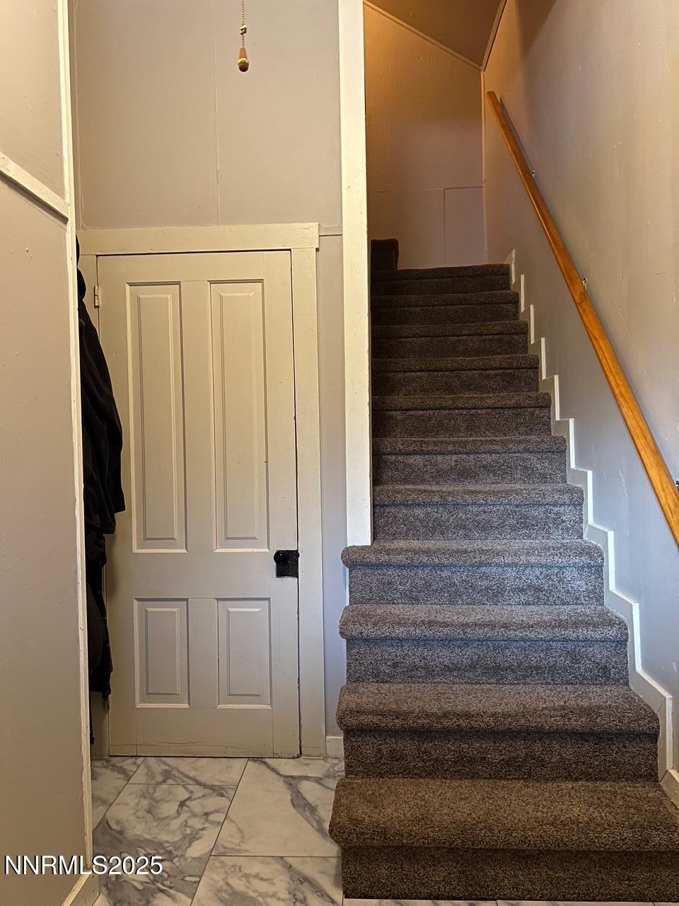 223 S Harbin Avenue Property Photo 2