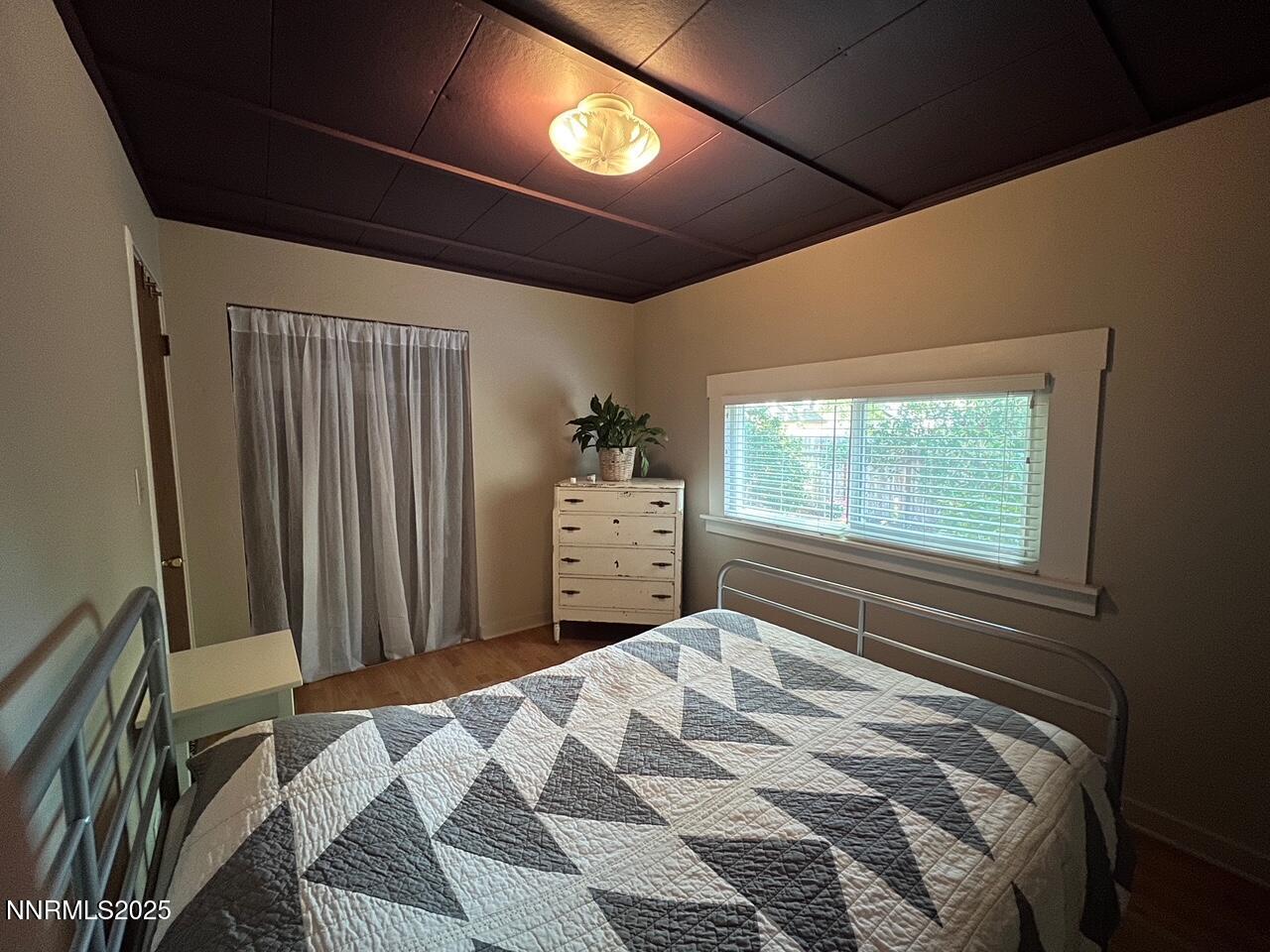 223 S Harbin Avenue Property Photo 6