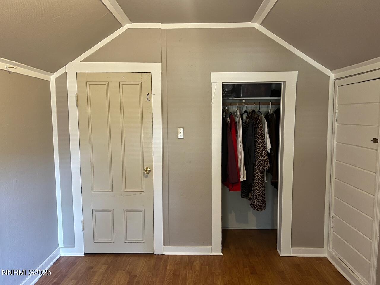 223 S Harbin Avenue Property Photo 7