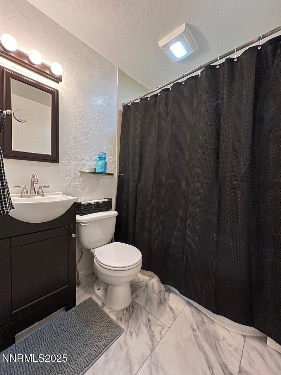 223 S Harbin Avenue Property Photo 9