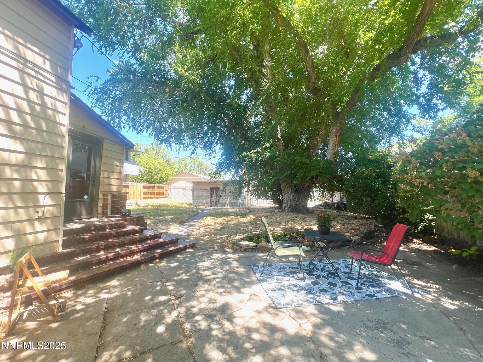 223 S Harbin Avenue Property Photo 12