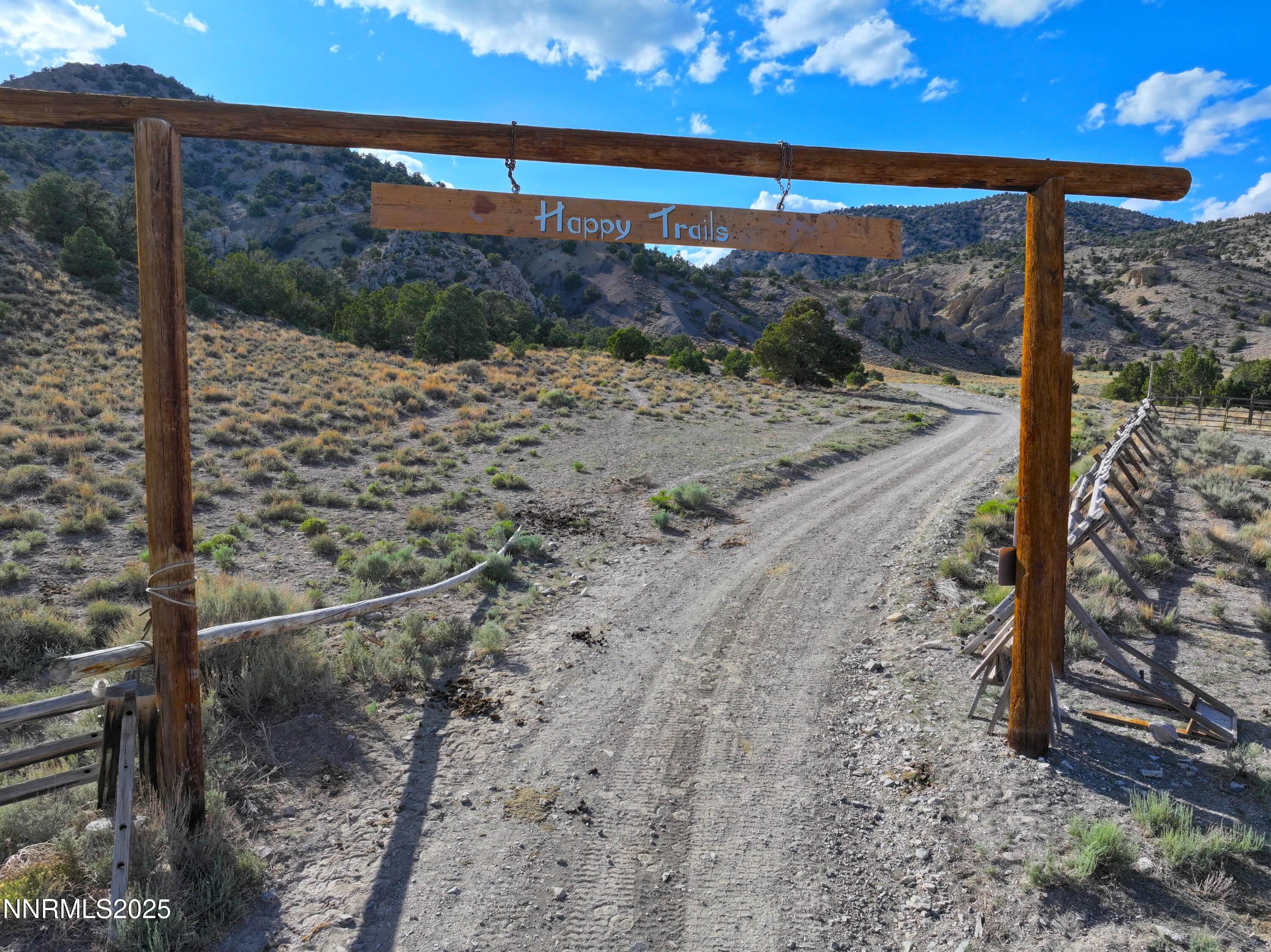3350 Ike's Canyon Road Property Photo 34