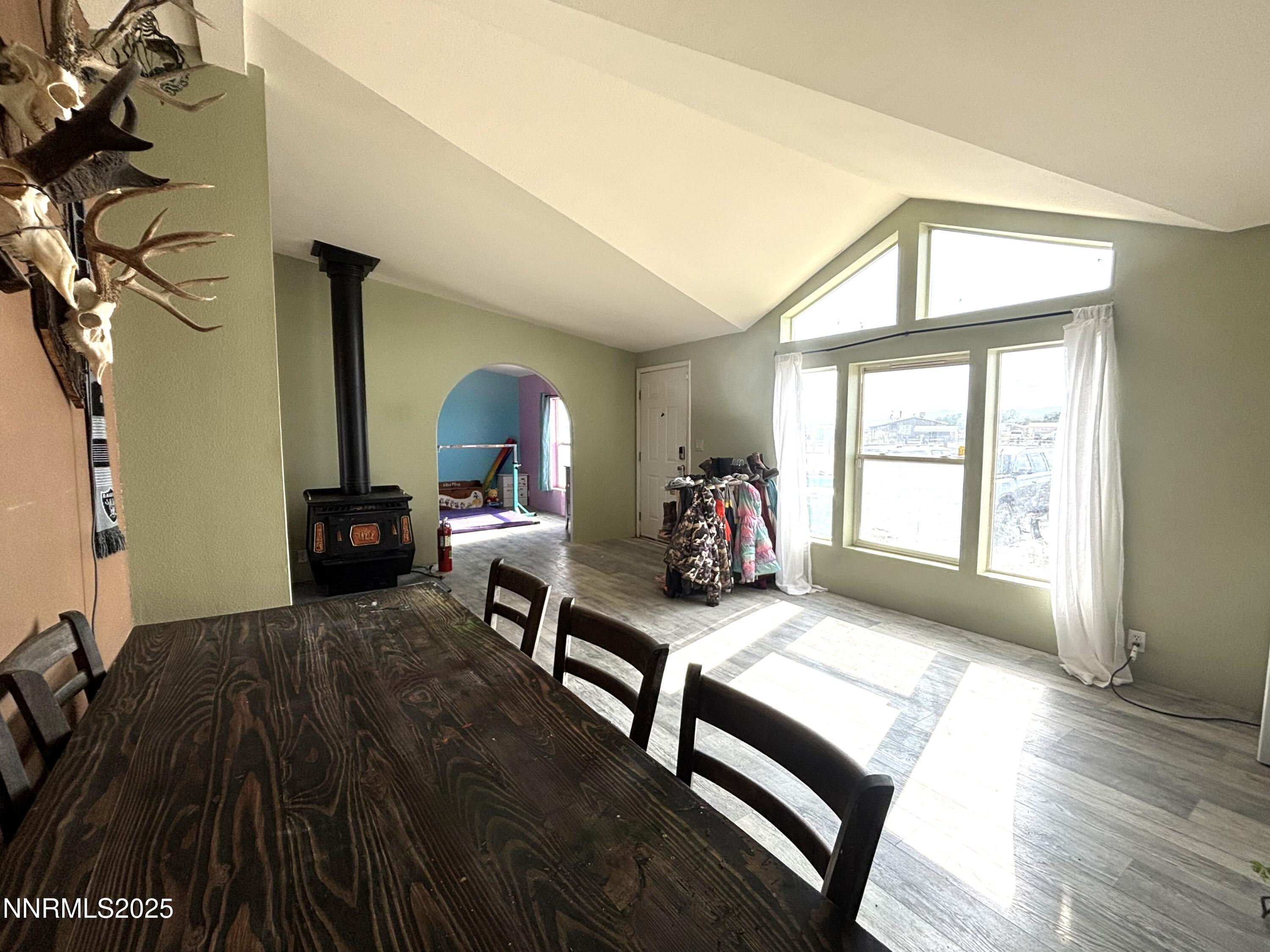 2020 E Horseshoe Road Property Photo 3