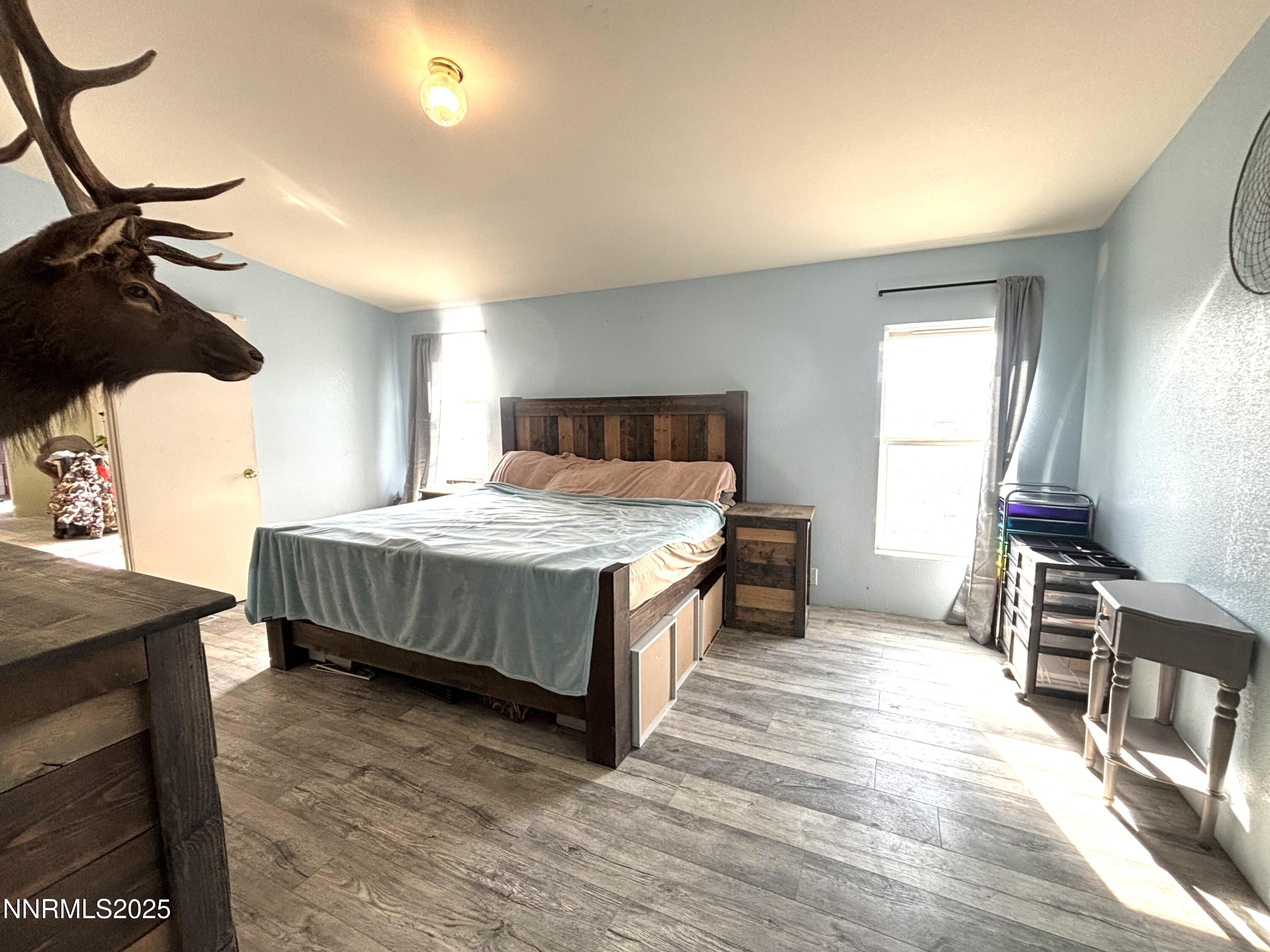 2020 E Horseshoe Road Property Photo 13