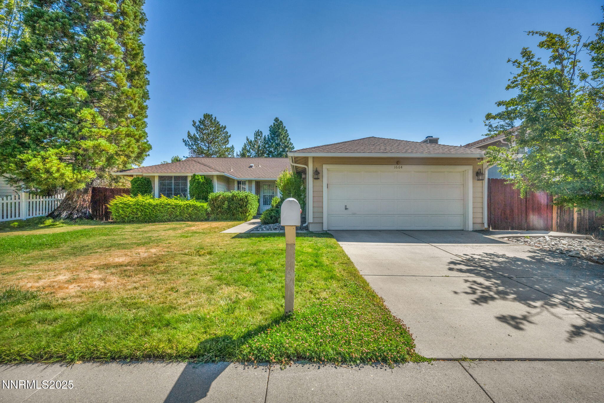 1664 Shadow Wood Road Property Photo 1