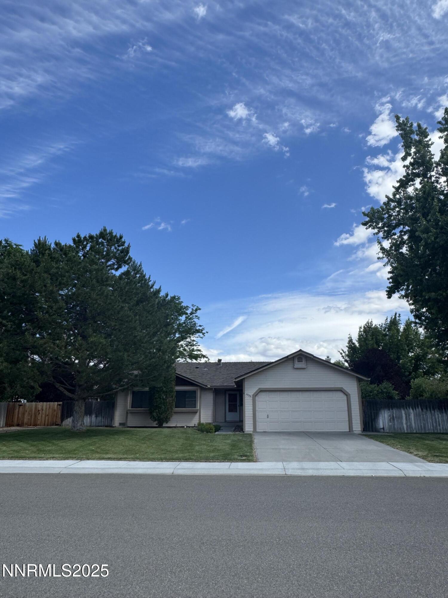 1755 Oakwood Drive Property Photo 1