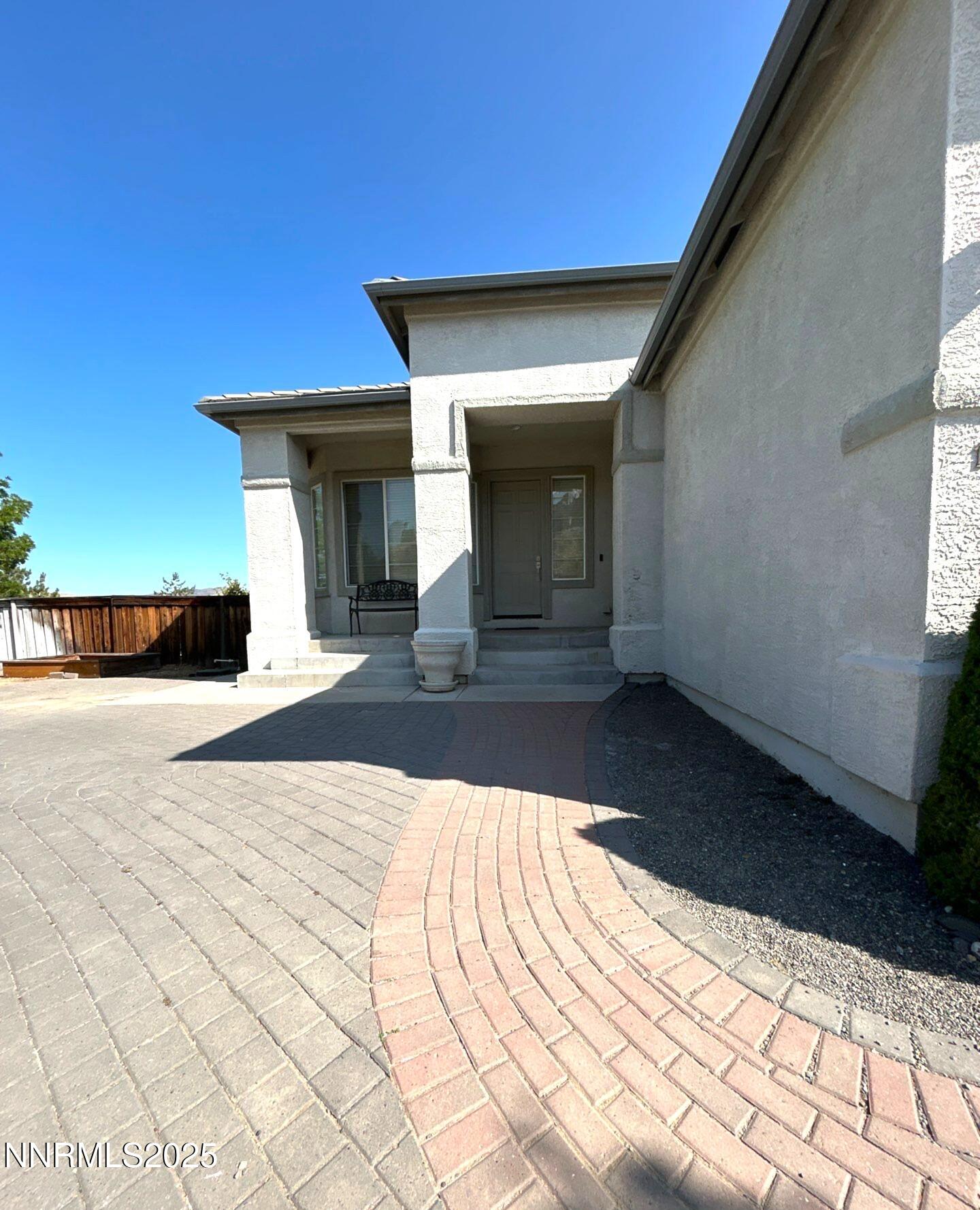 1484 Cloud Peak Drive Property Photo 2