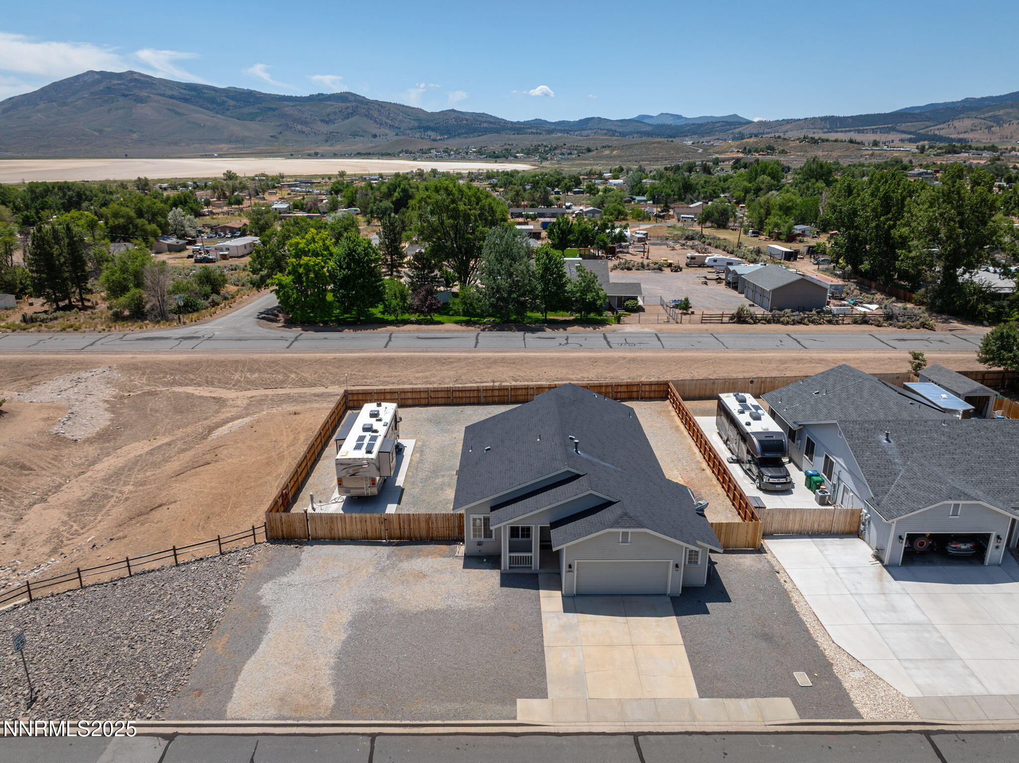 20970 White Rock Drive Property Photo 2