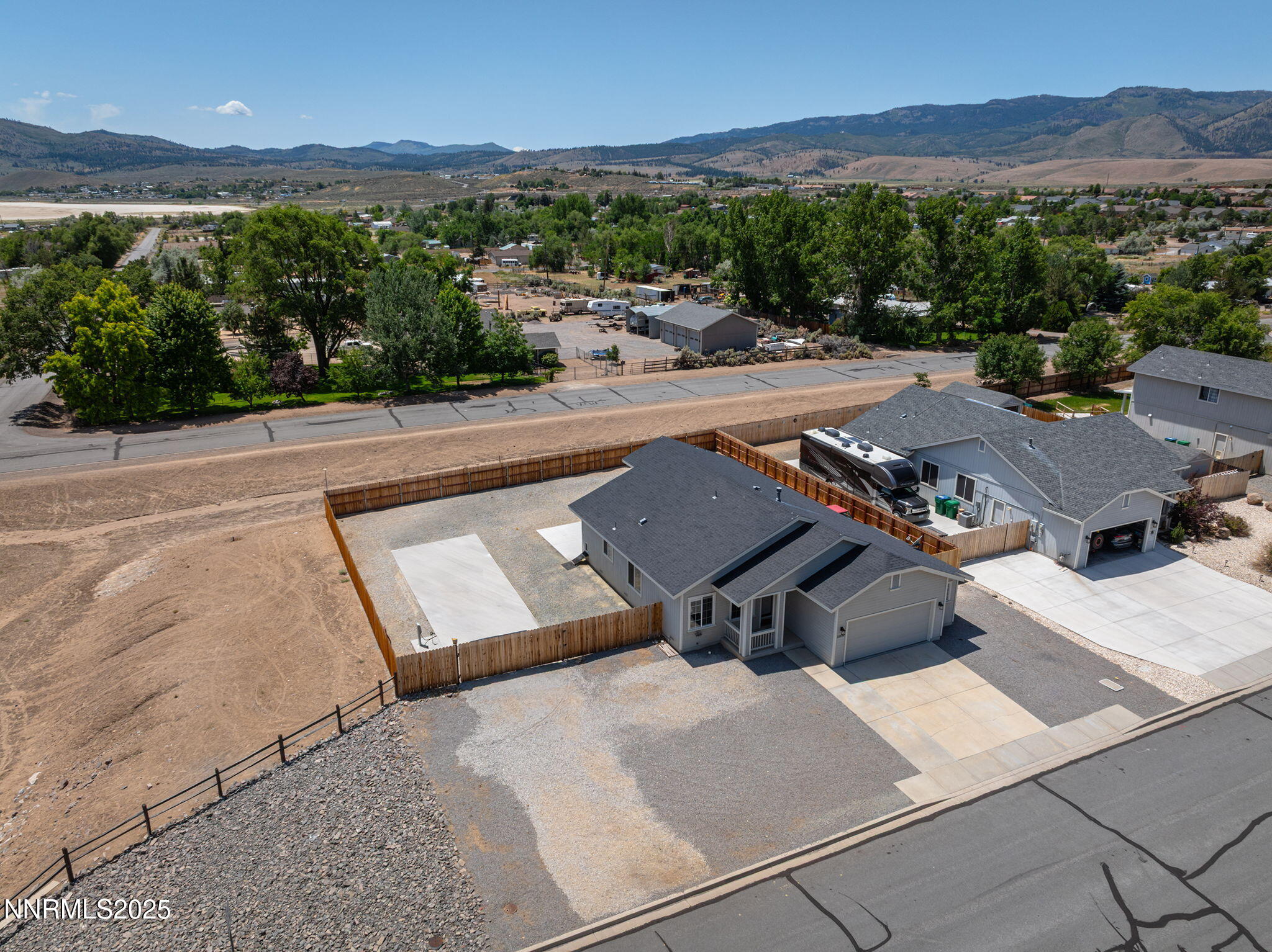 20970 White Rock Drive Property Photo 5