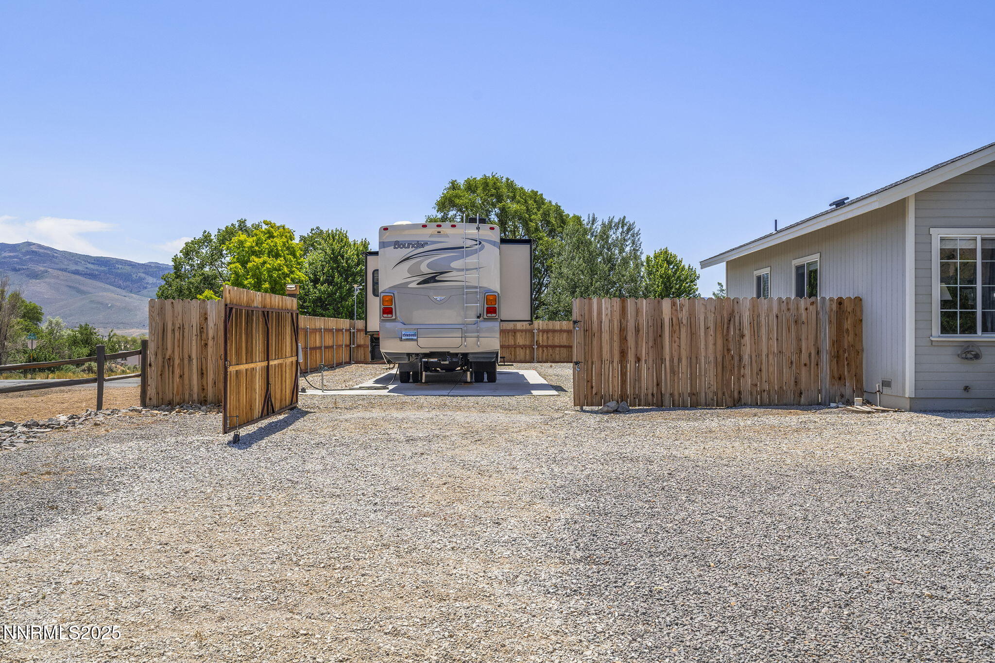 20970 White Rock Drive Property Photo 6