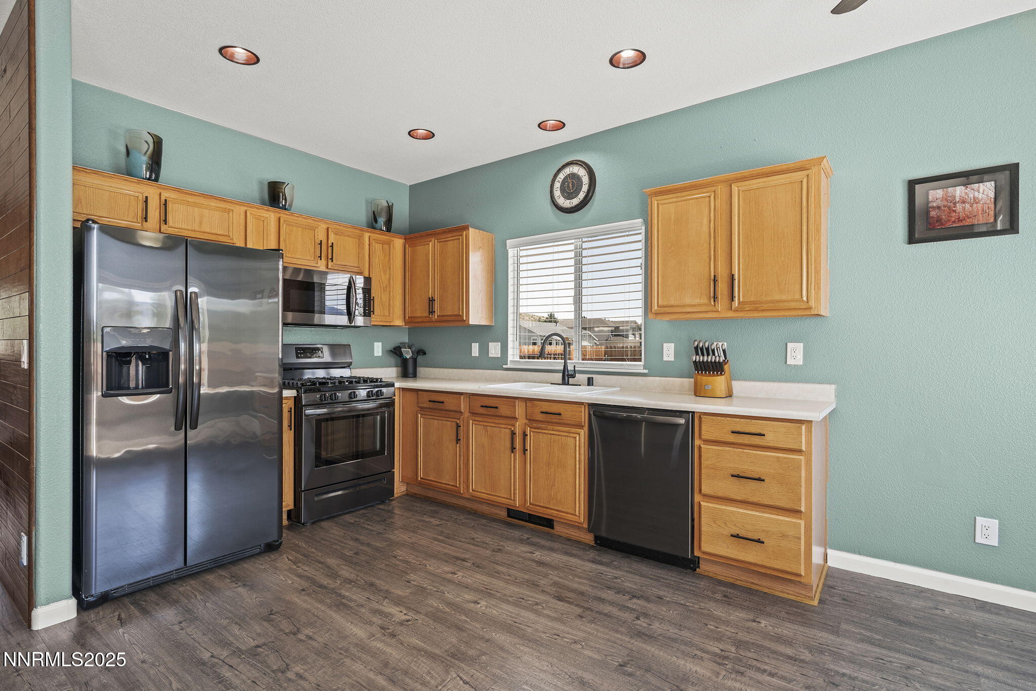 20970 White Rock Drive Property Photo 16