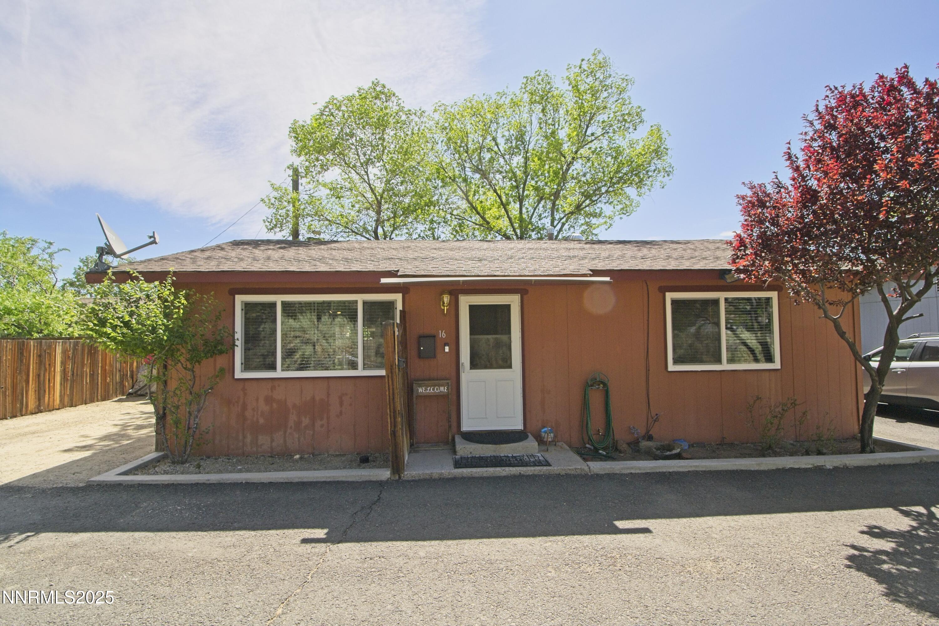 1600 E Long Street Property Photo 1