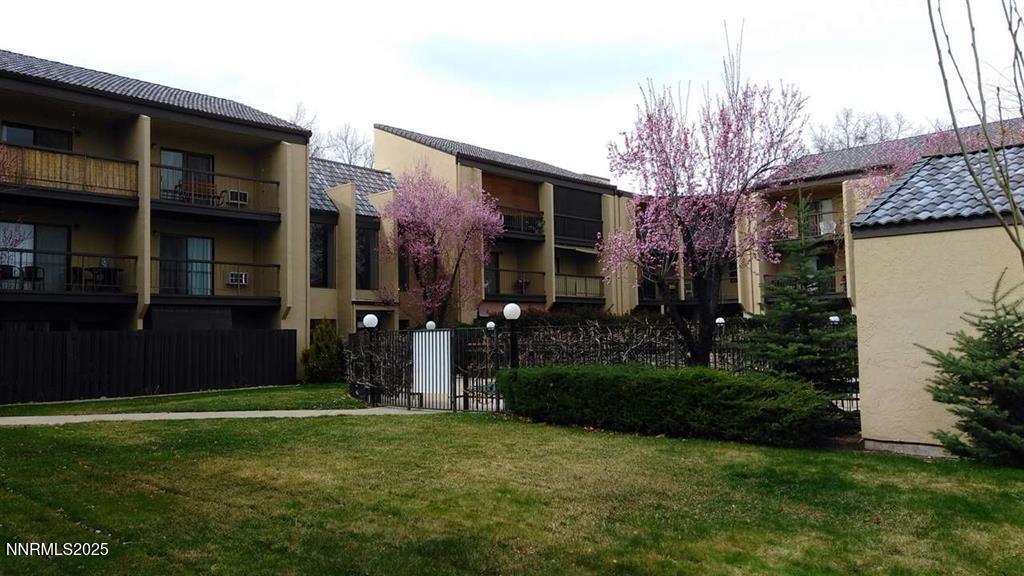 2450 Lymbery Street Property Photo 1