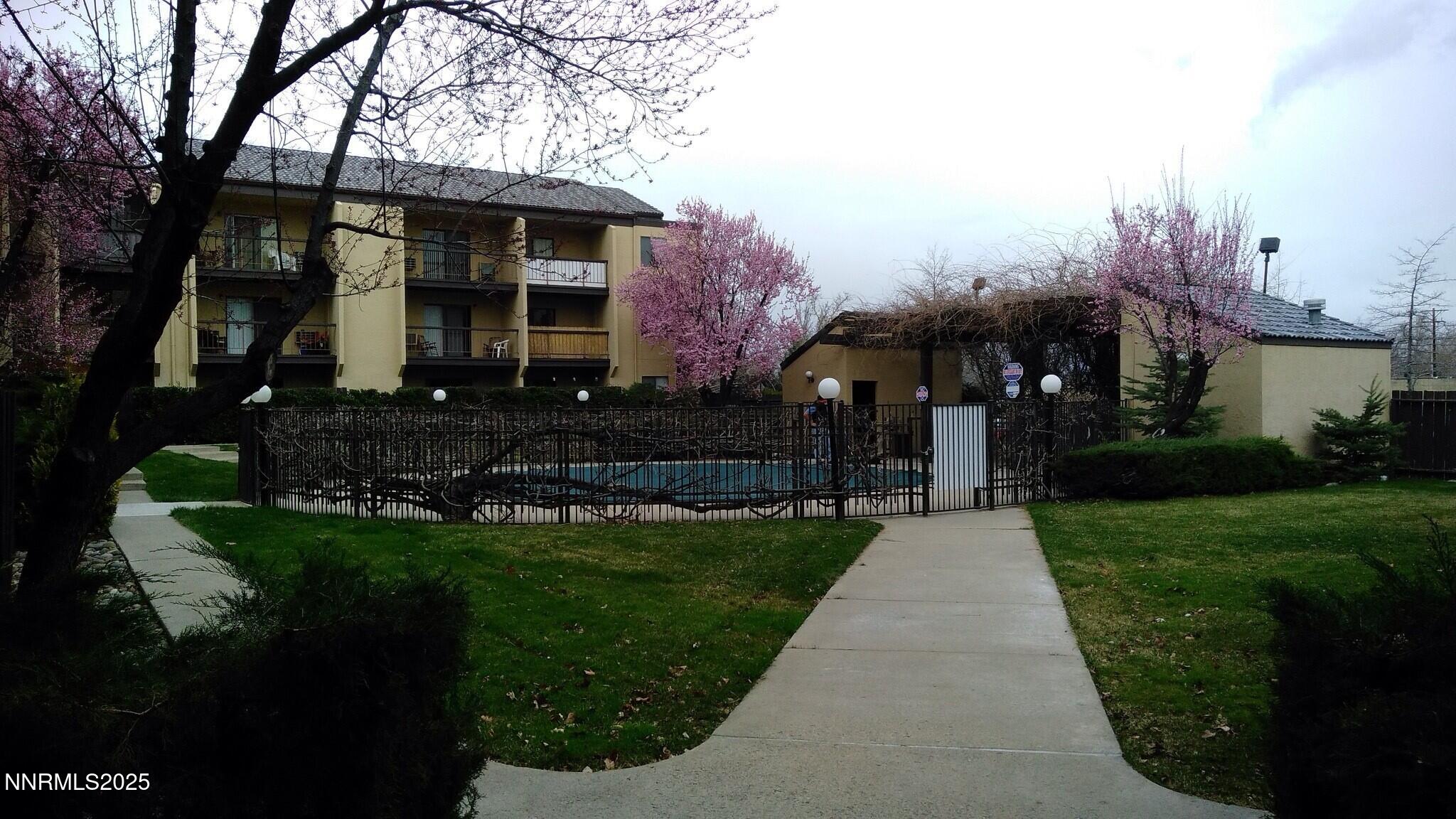 2450 Lymbery Street Property Photo 2