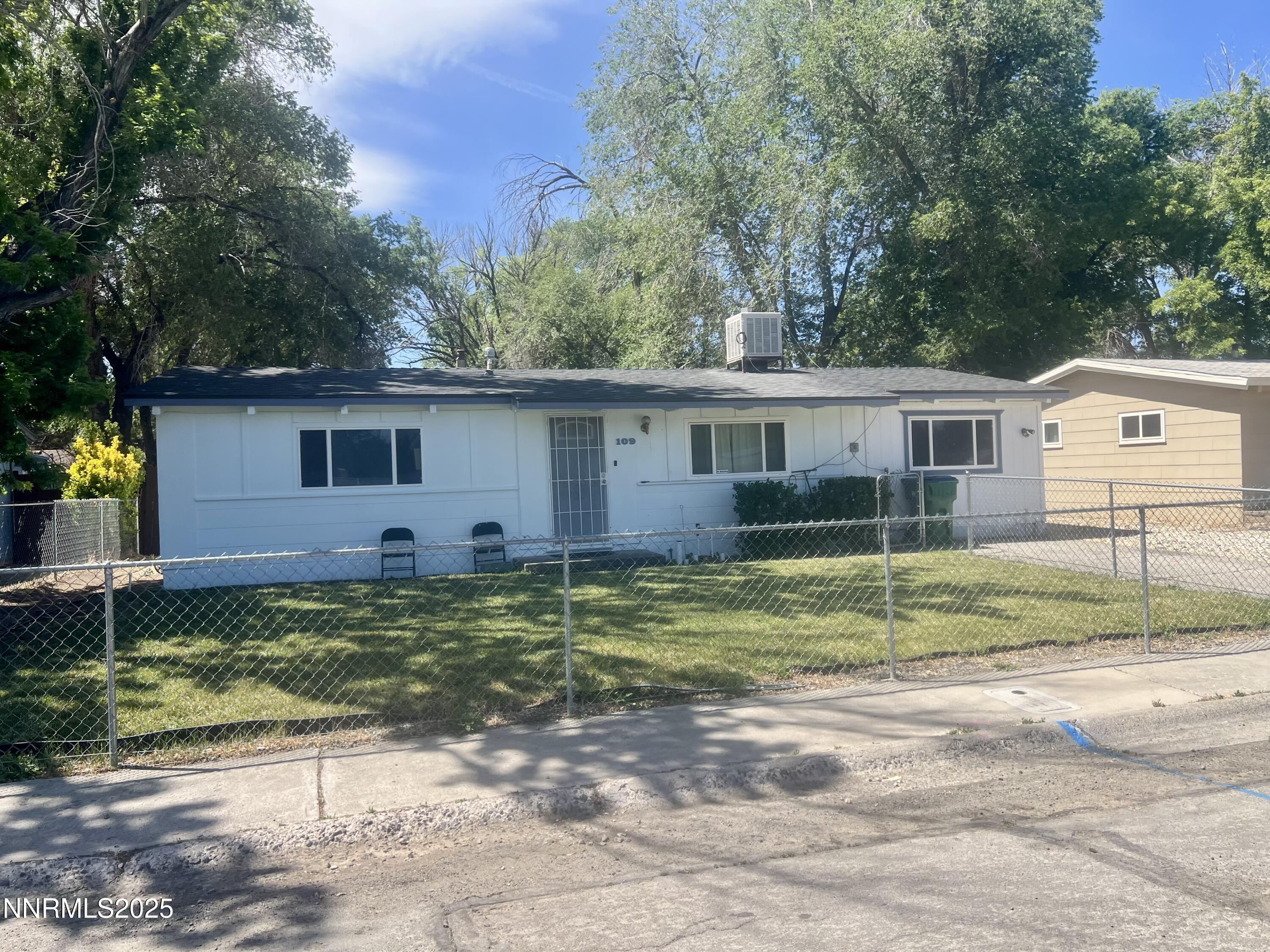 109 M Street Property Photo 1