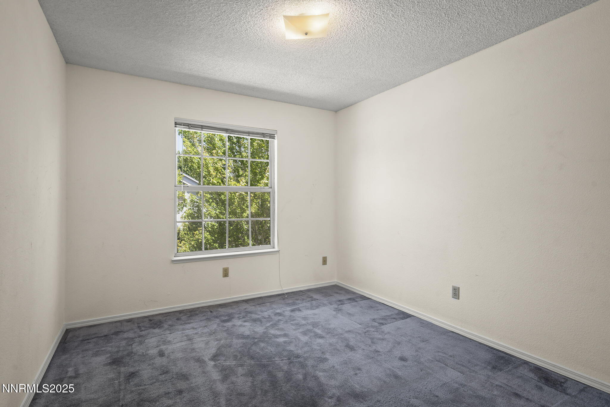 940 Skyway Drive Property Photo 17