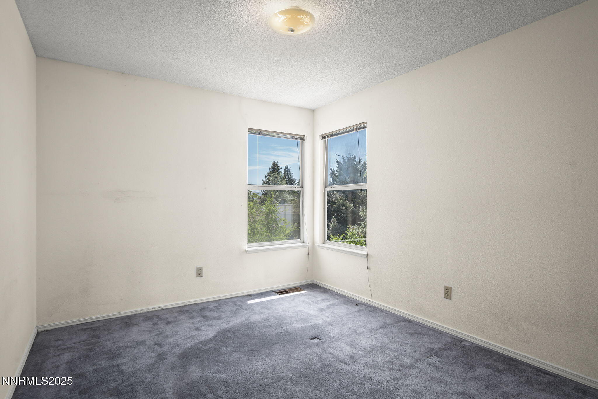 940 Skyway Drive Property Photo 18