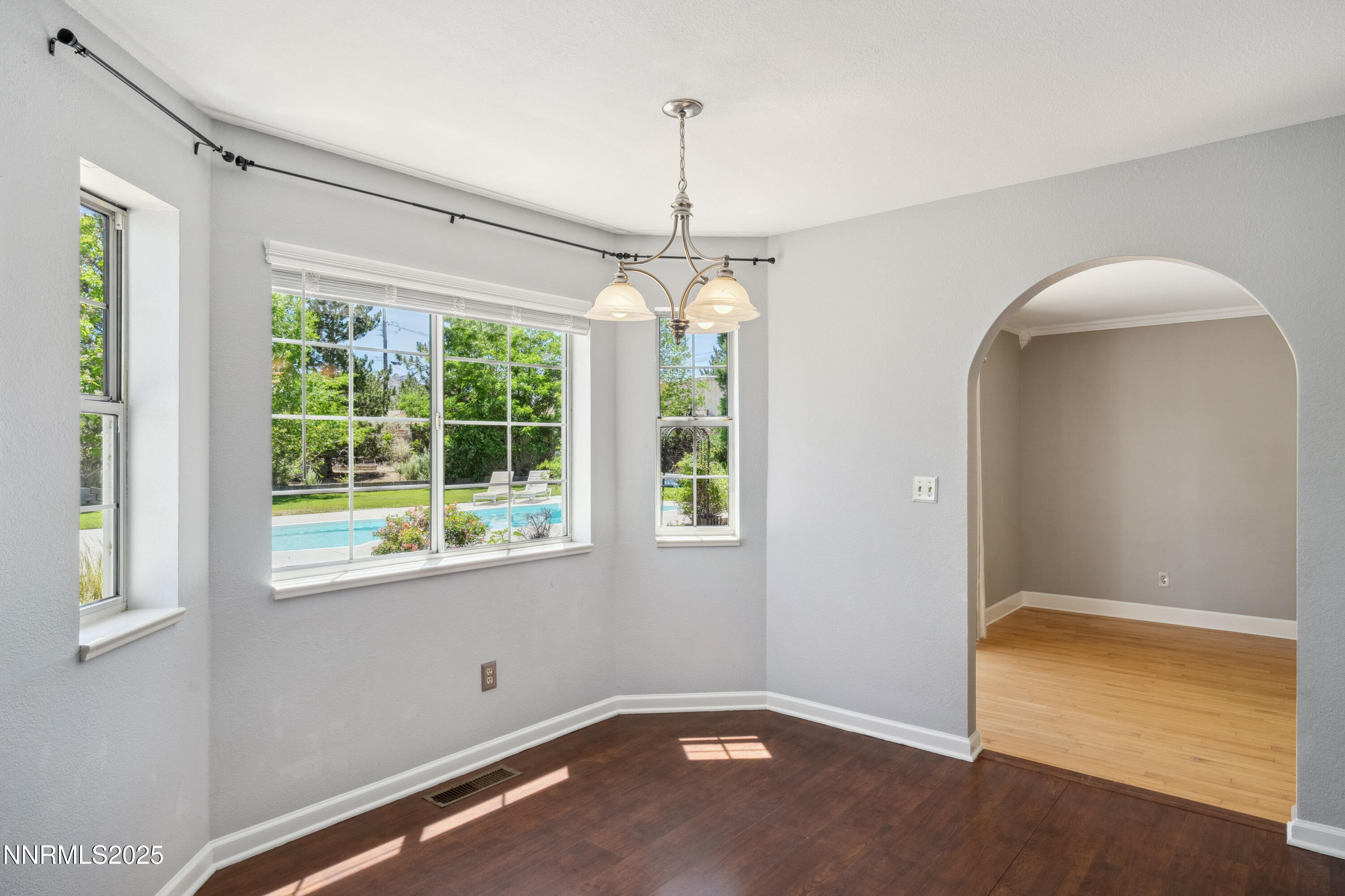 4221 Hillview Drive Property Photo 8