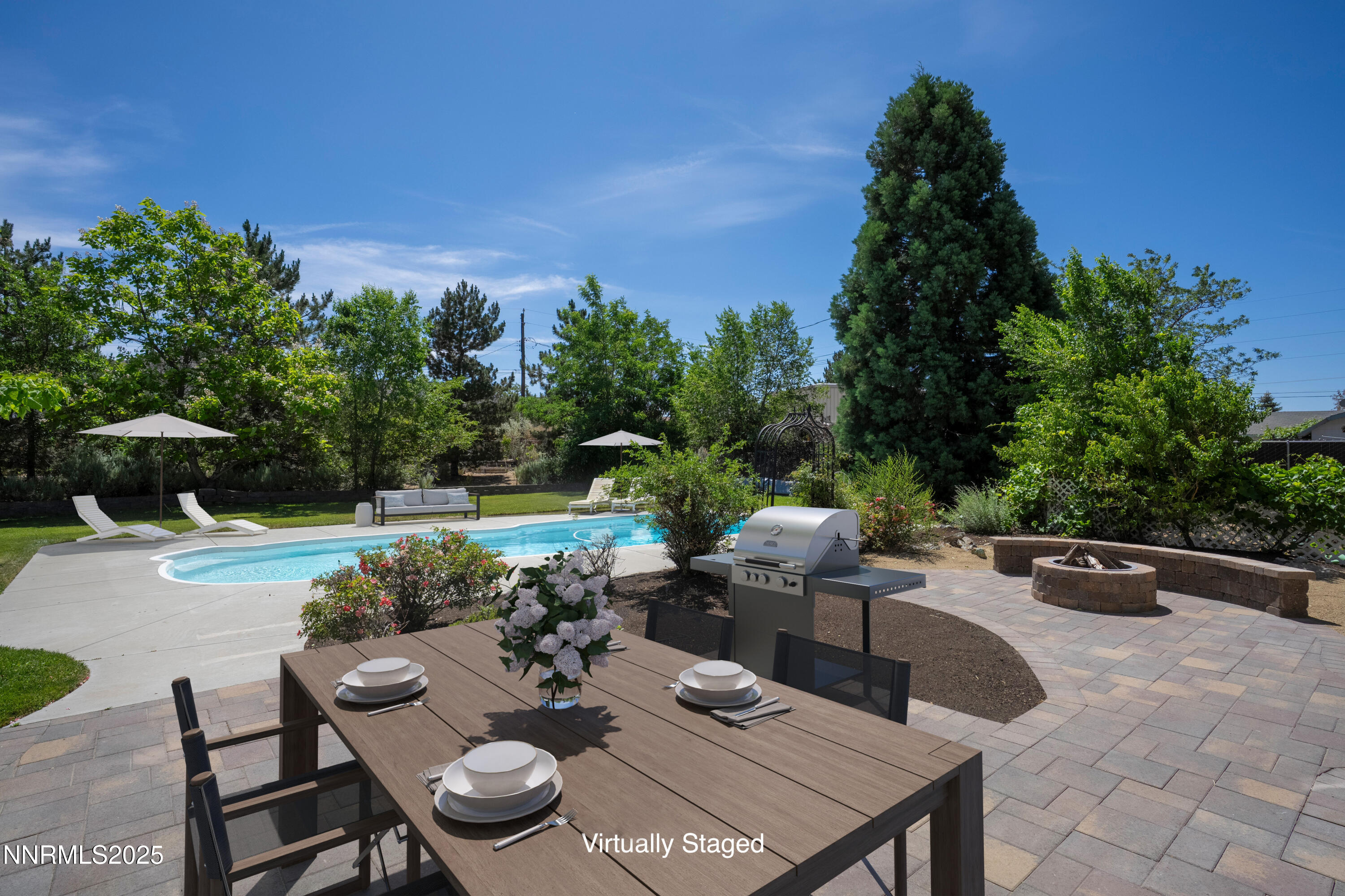4221 Hillview Drive Property Photo 21