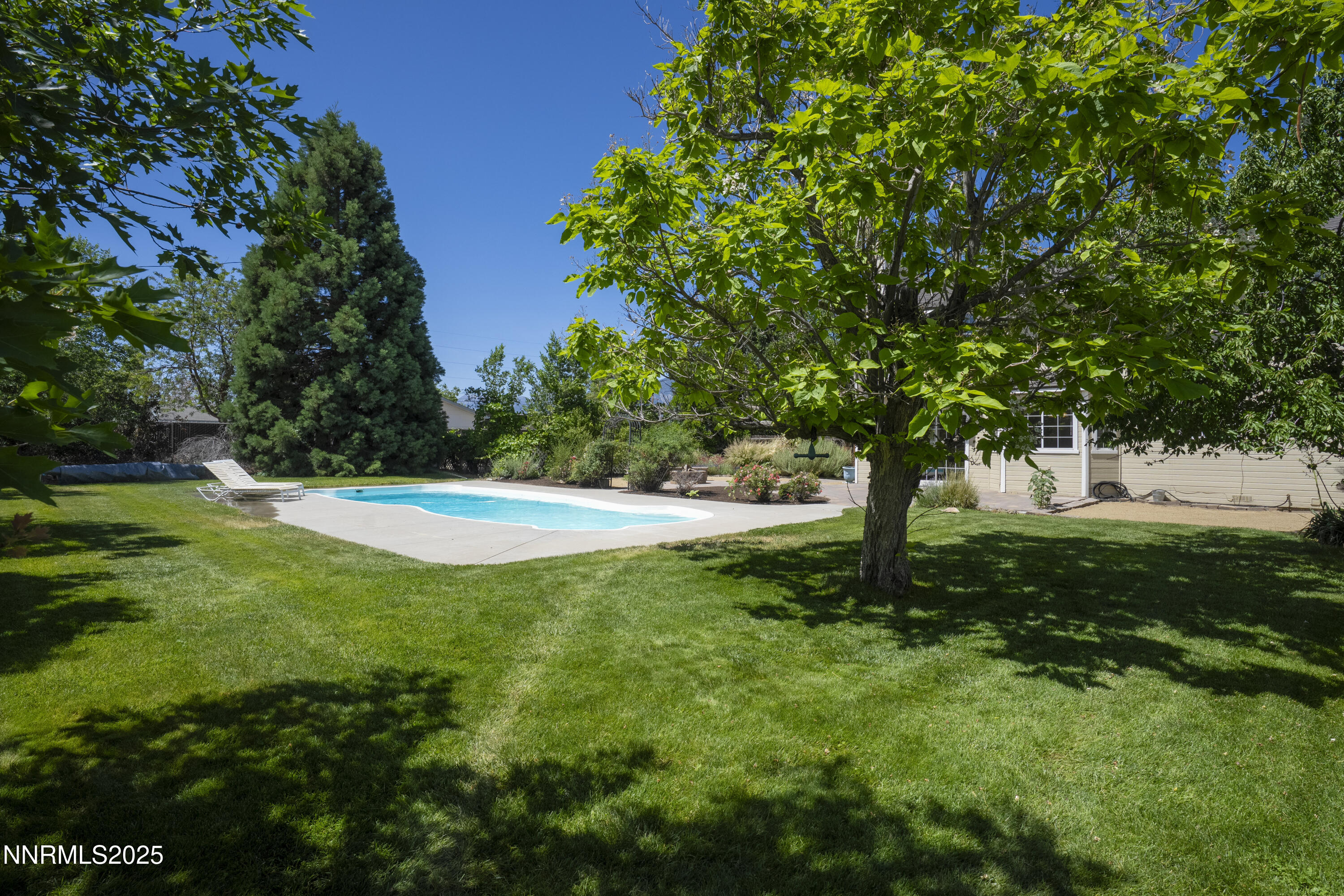 4221 Hillview Drive Property Photo 25