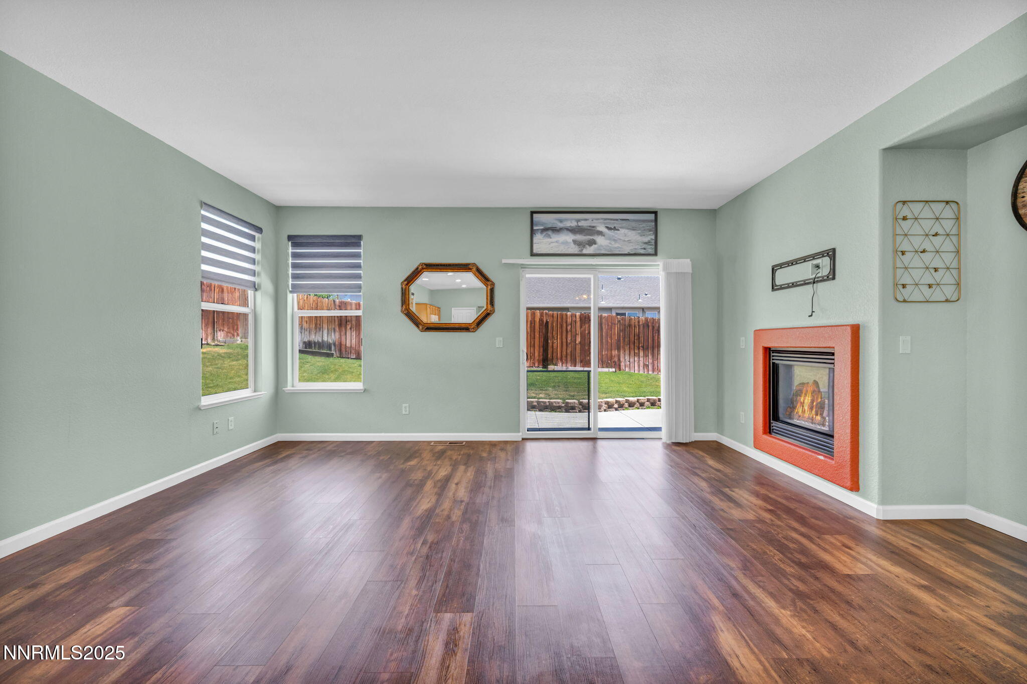 585 Sonora Pass Court Property Photo 10