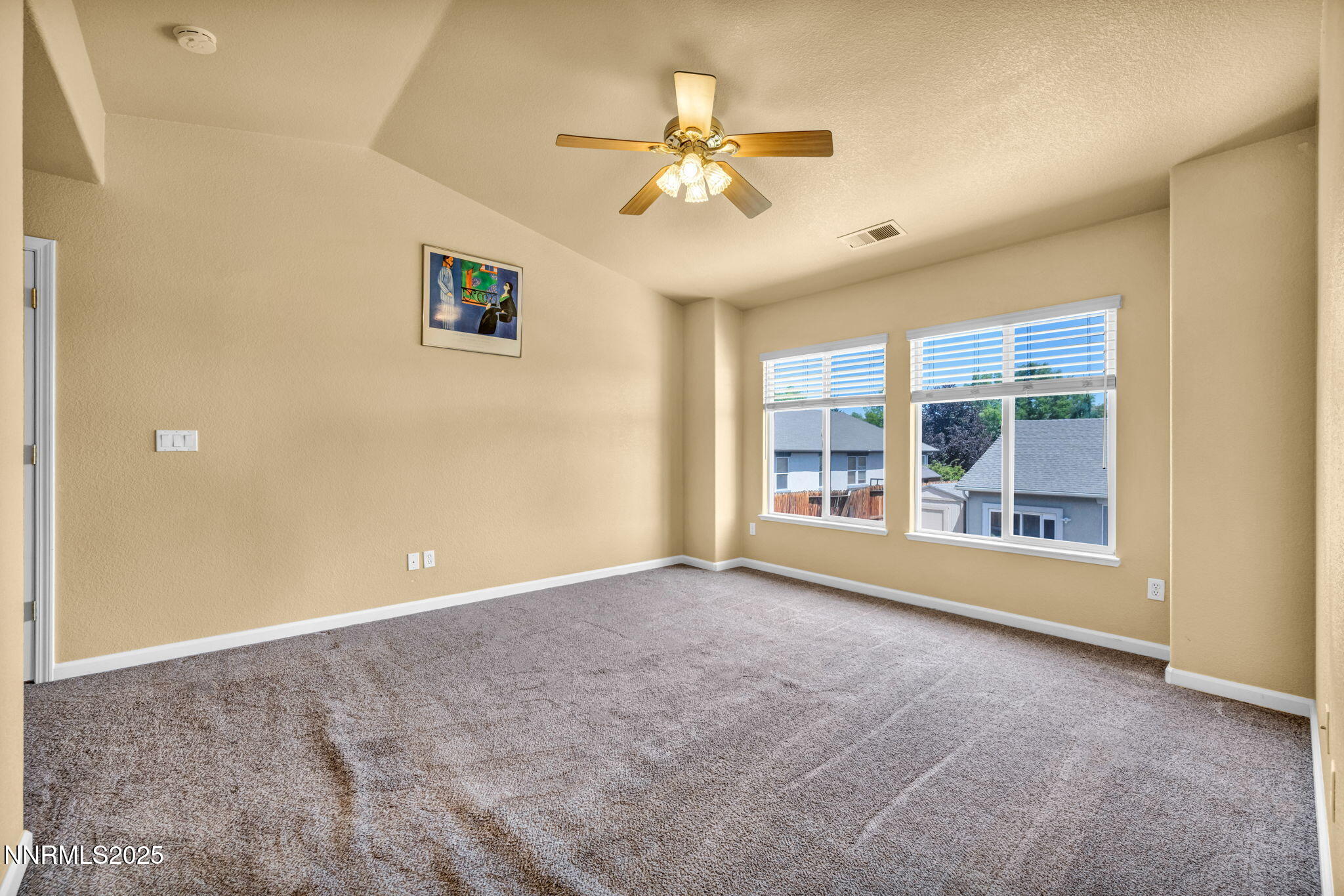 585 Sonora Pass Court Property Photo 35