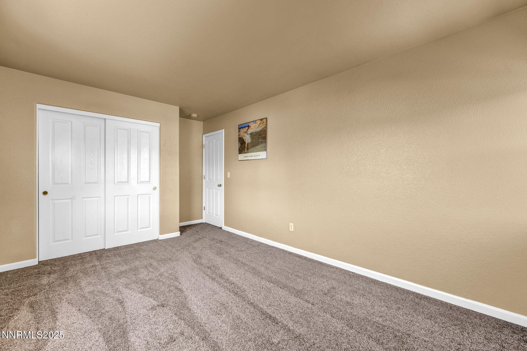 585 Sonora Pass Court Property Photo 40