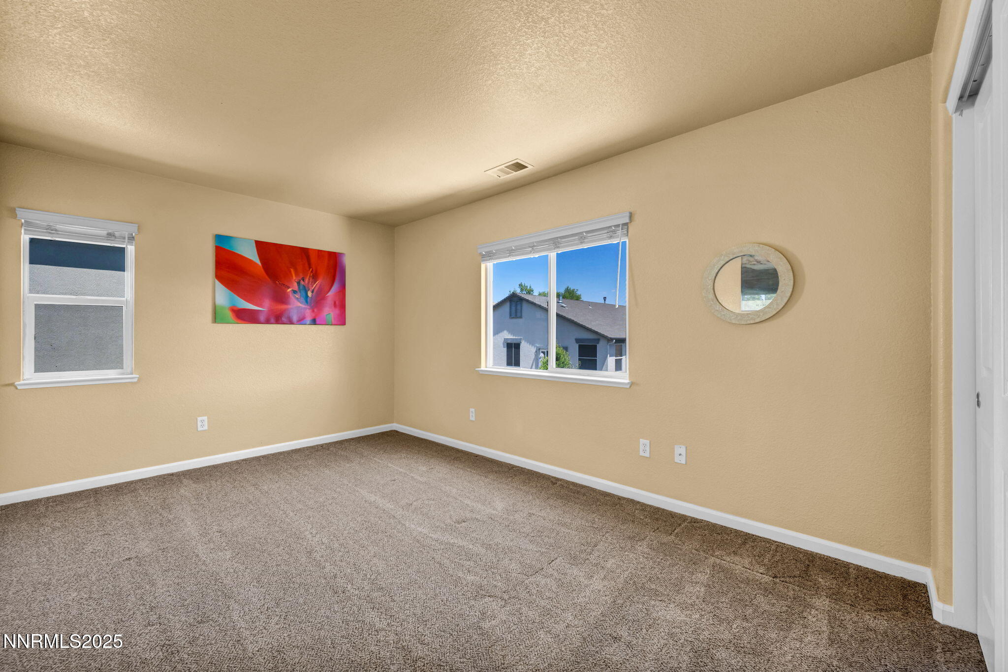 585 Sonora Pass Court Property Photo 41