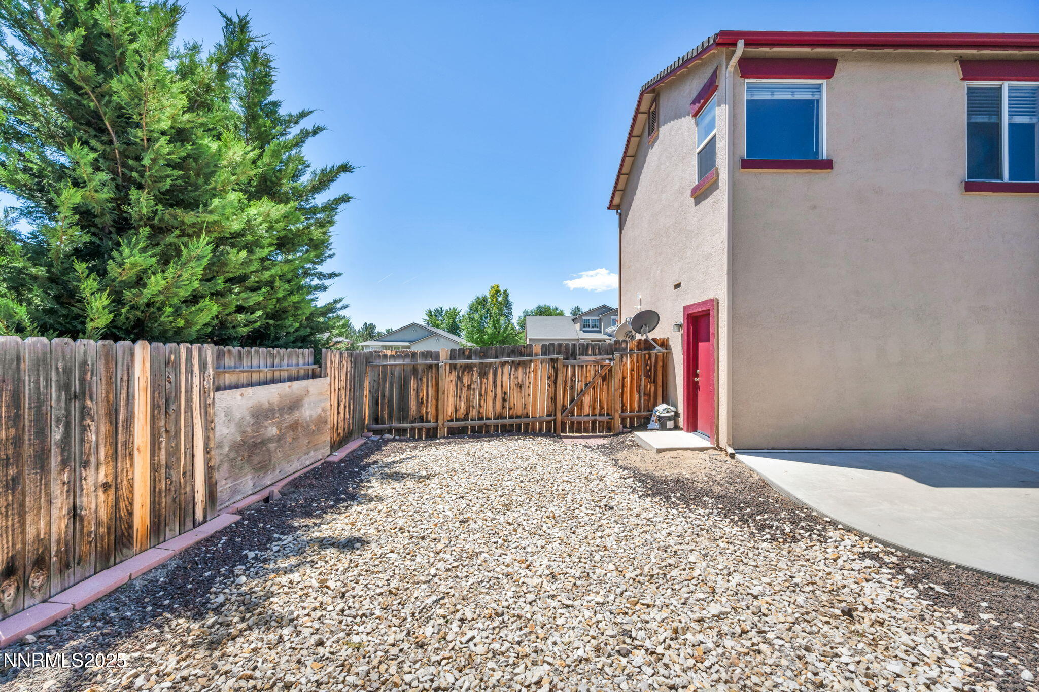 585 Sonora Pass Court Property Photo 45