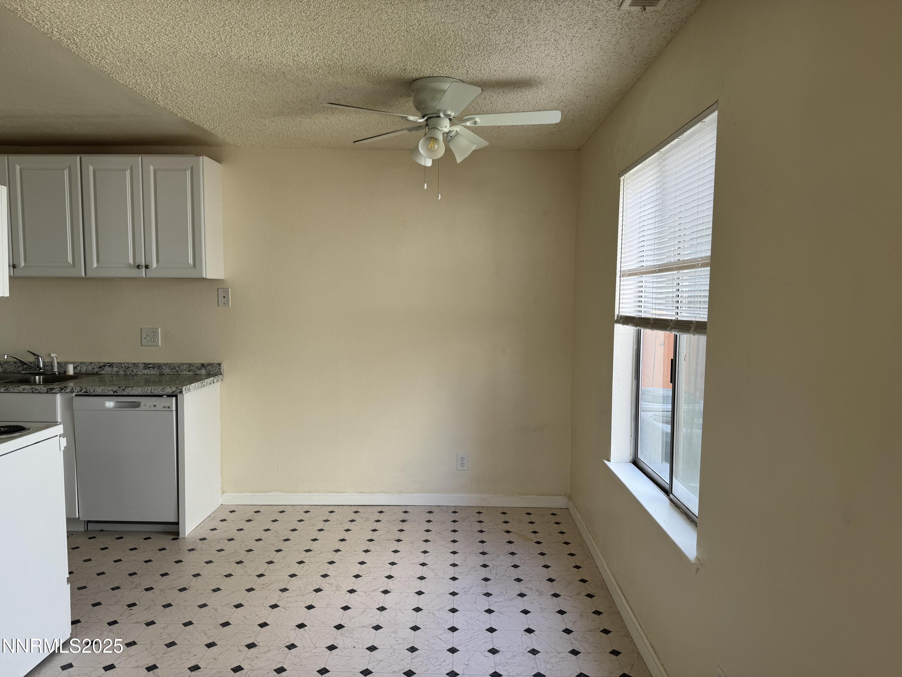 4600 Neil Road Property Photo 5
