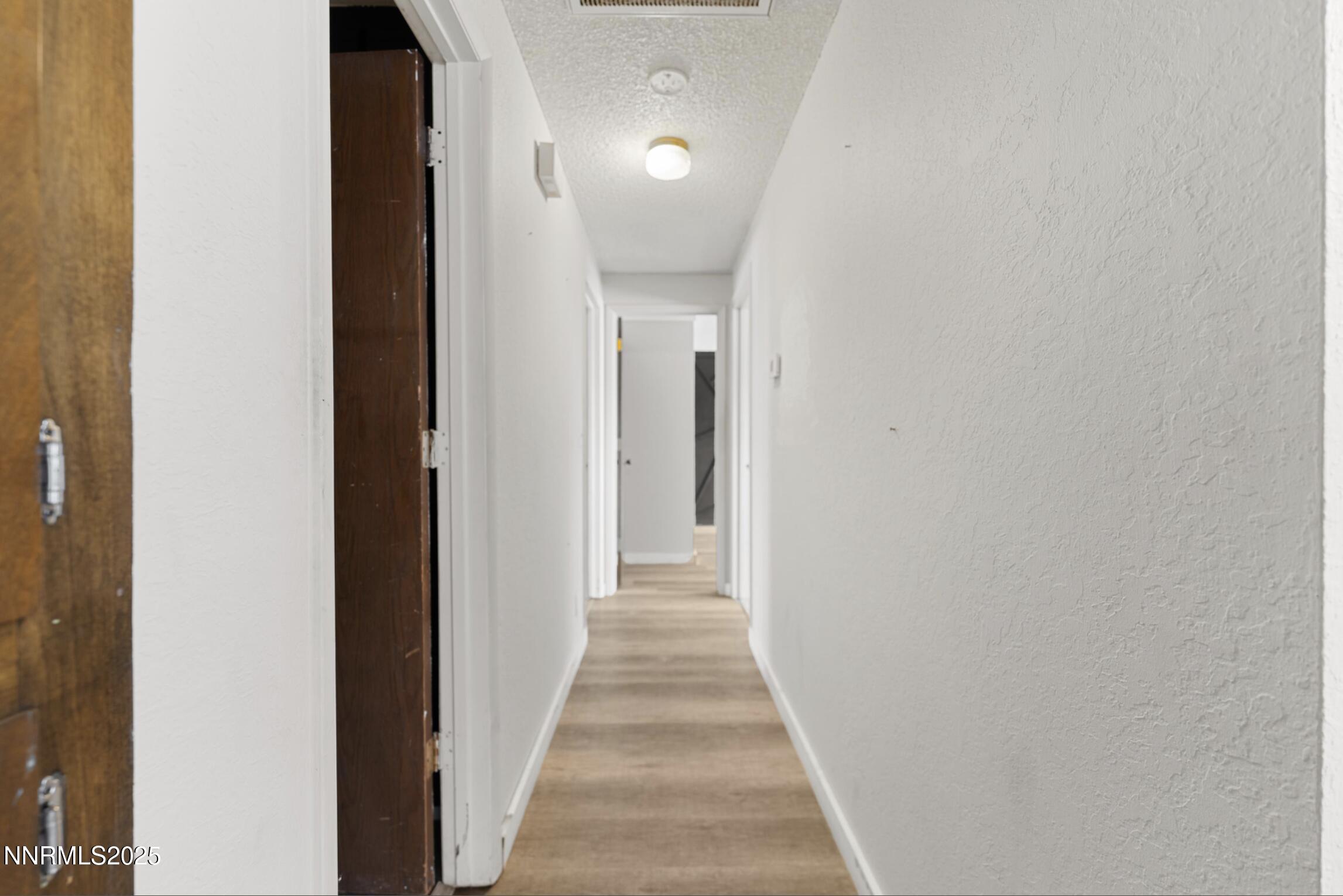 4247 Northview Drive Property Photo 9
