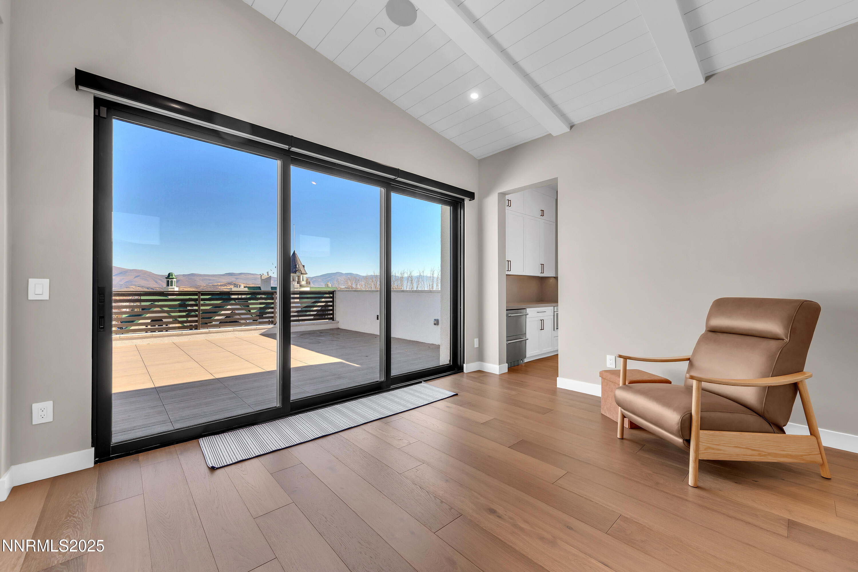 66 Caballada Street Property Photo 12