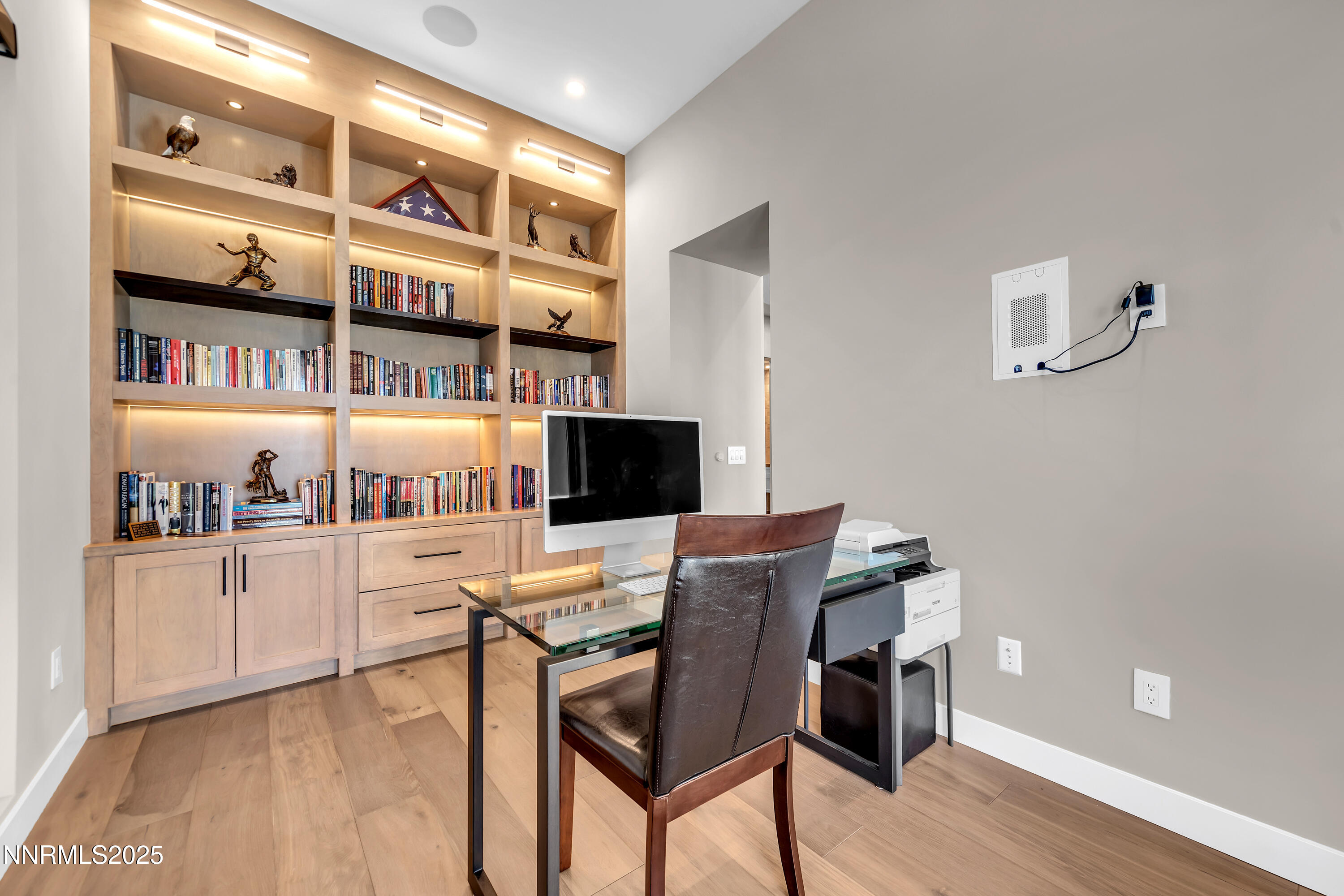 66 Caballada Street Property Photo 20