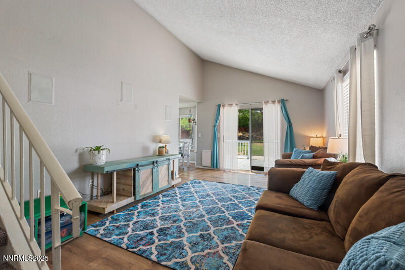 6715 Canoe Hill Drive Property Photo 3