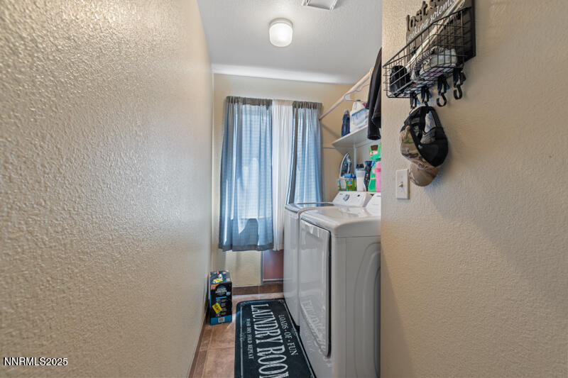 6715 Canoe Hill Drive Property Photo 10