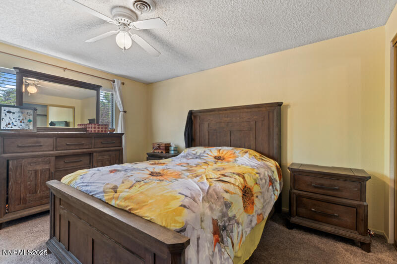 6715 Canoe Hill Drive Property Photo 12