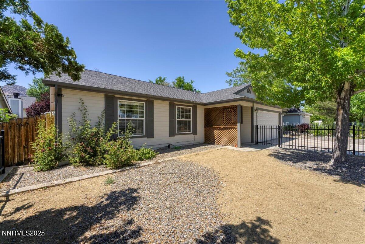 539 Rawe Peak Drive Property Photo 5