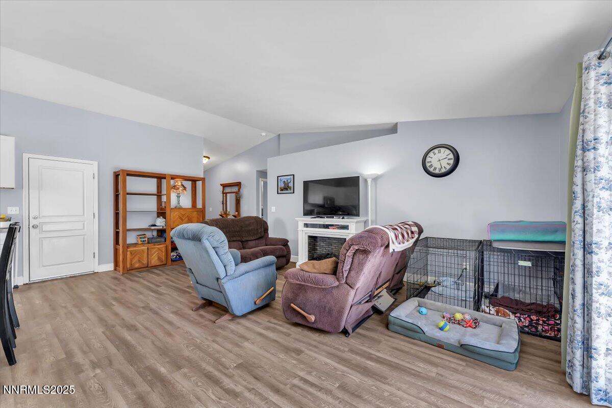 539 Rawe Peak Drive Property Photo 11